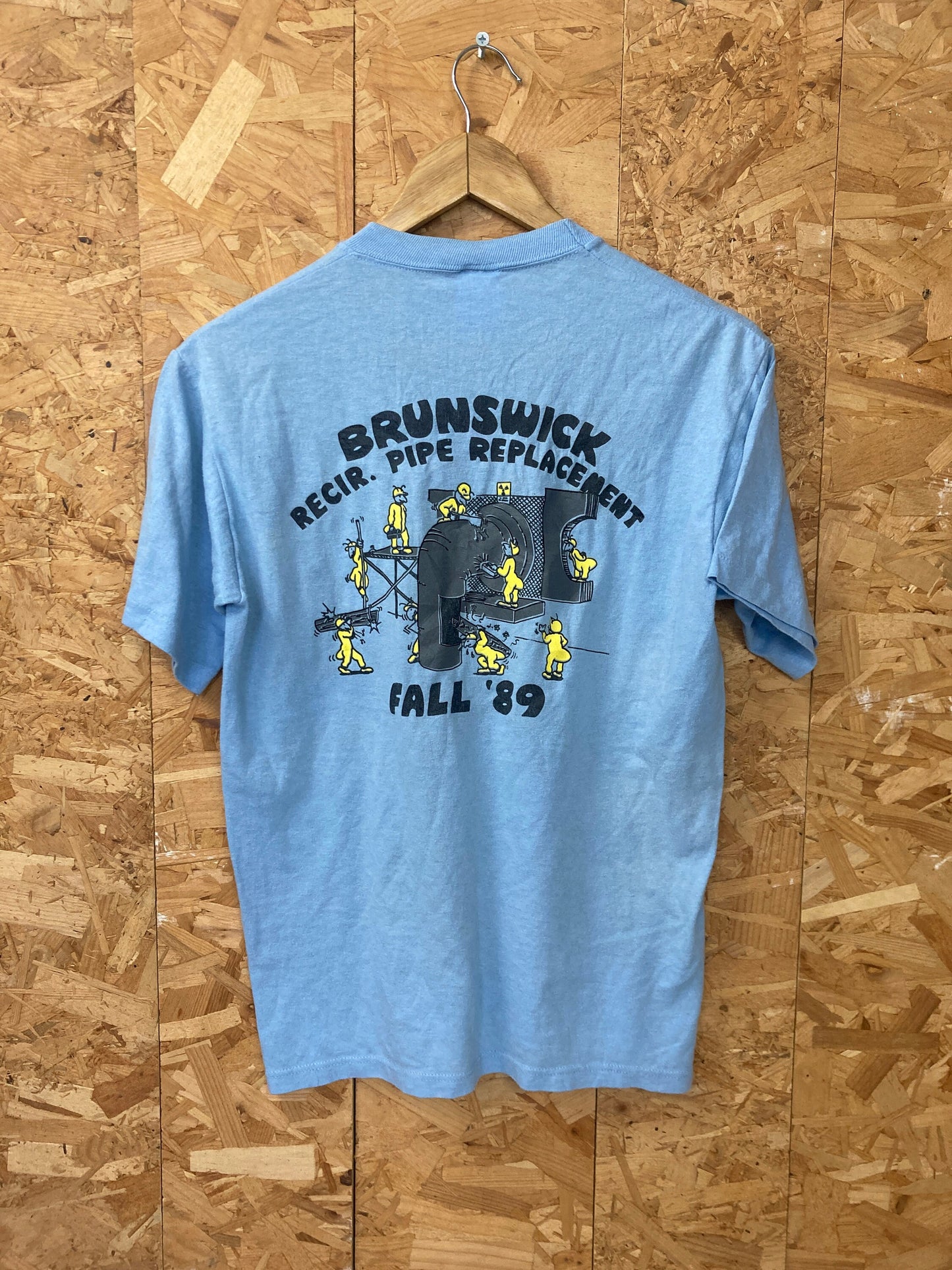 Vintage 80s Quirky Brunswick Pipe Replacement BSEP pocket souvenir USA pastel light blue t-shirt size medium