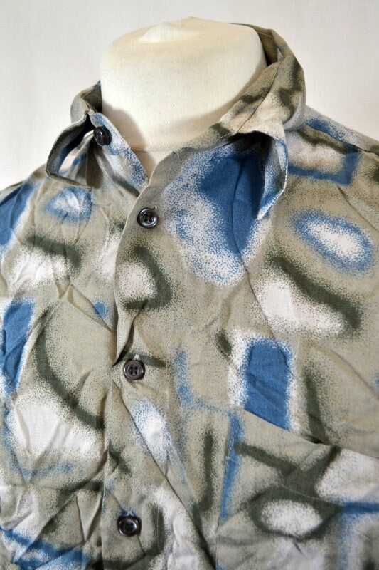 Vintage 90&#39;s grey blue Psychedelic wavy  Pattern long sleeve viscose Shirt size large