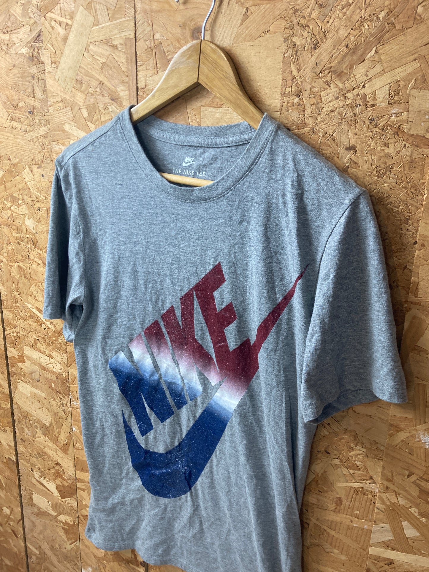 Vintage Y2K grey red blue Nike glitter swoosh t-shirt size small