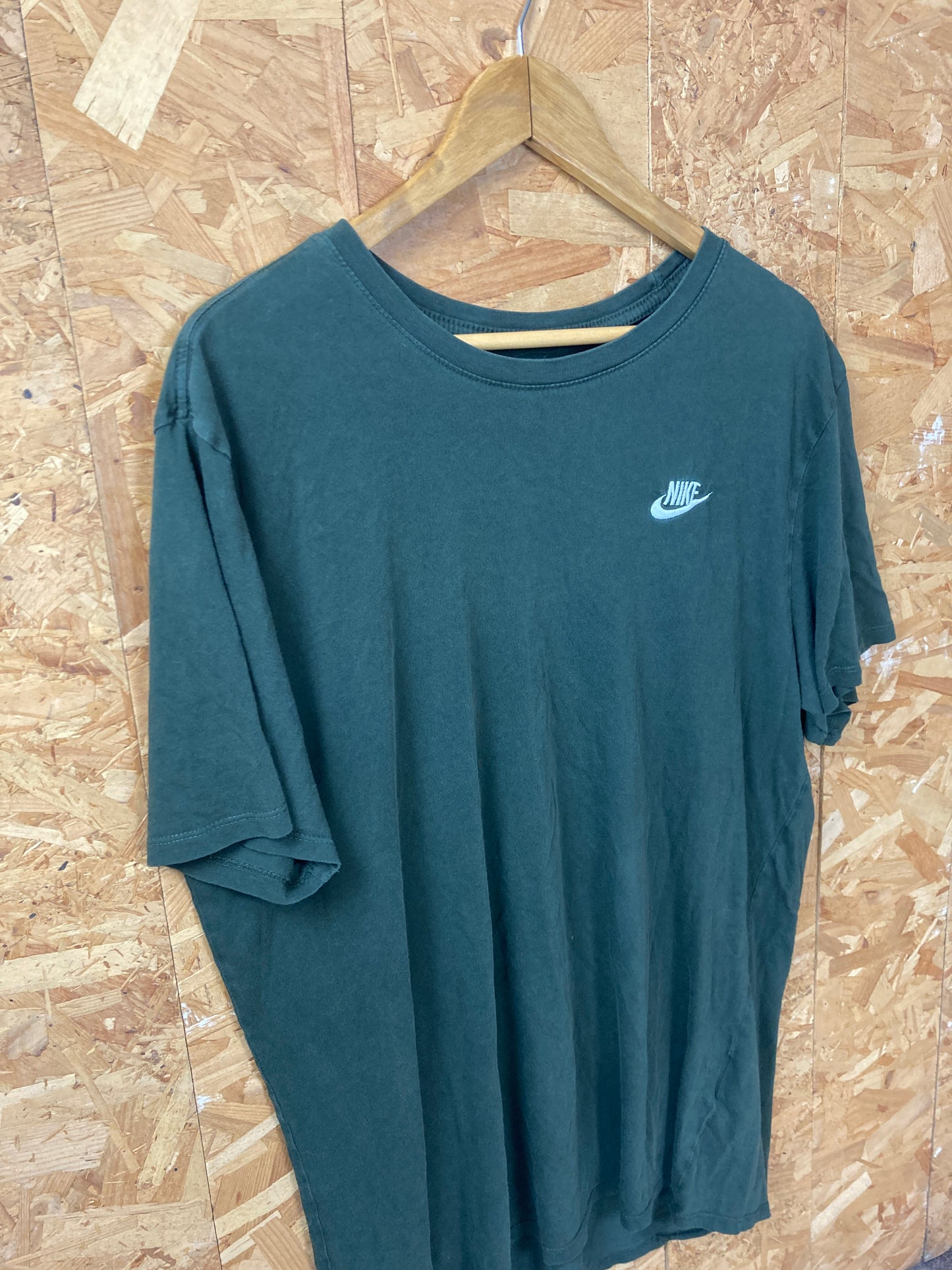 Vintage Y2K Nike olive green muted minimal t-shirt size large