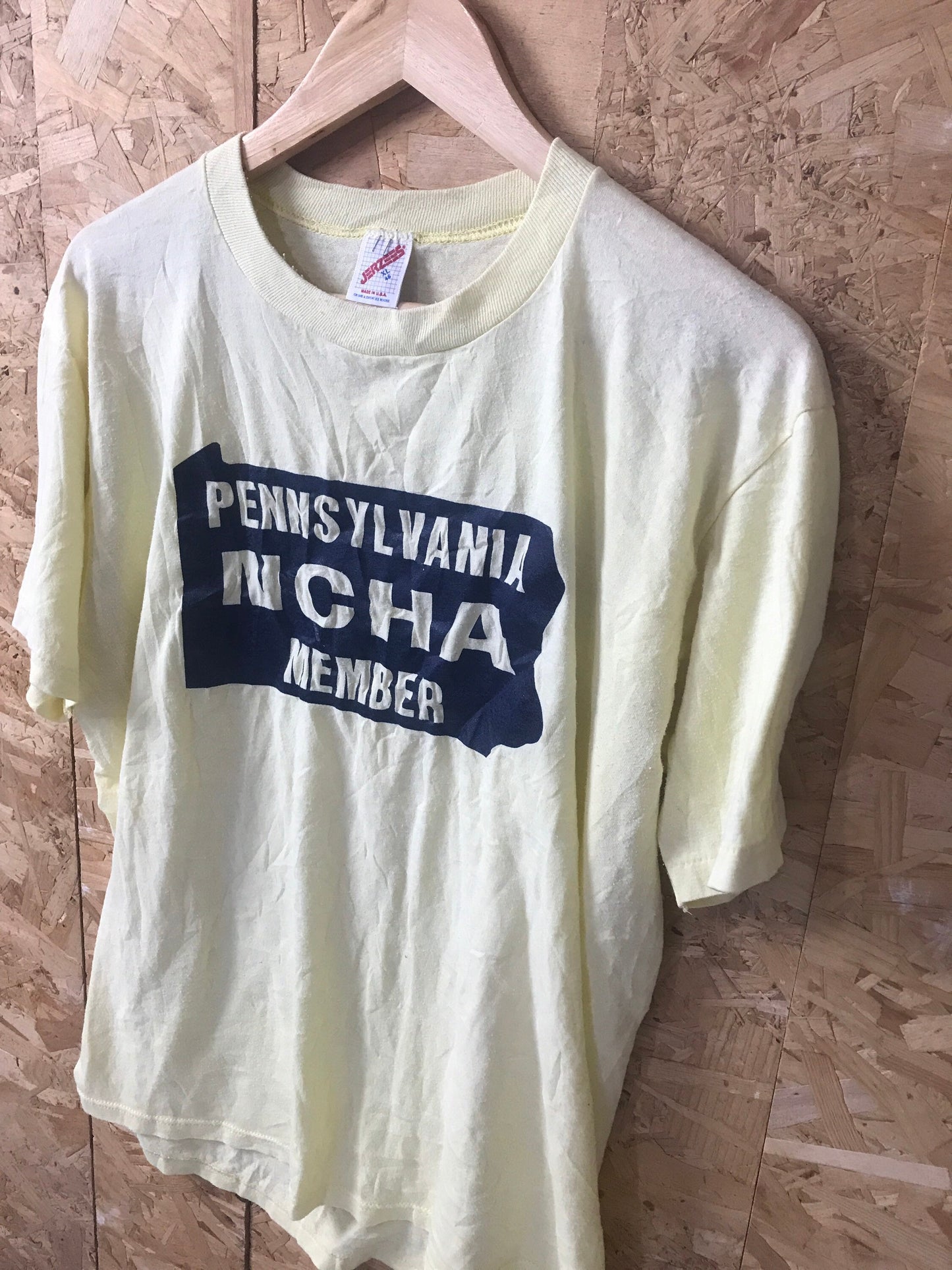 Vintage 80s USA Pennsylvania NCHA member quirky light yellow t-shirt size XL