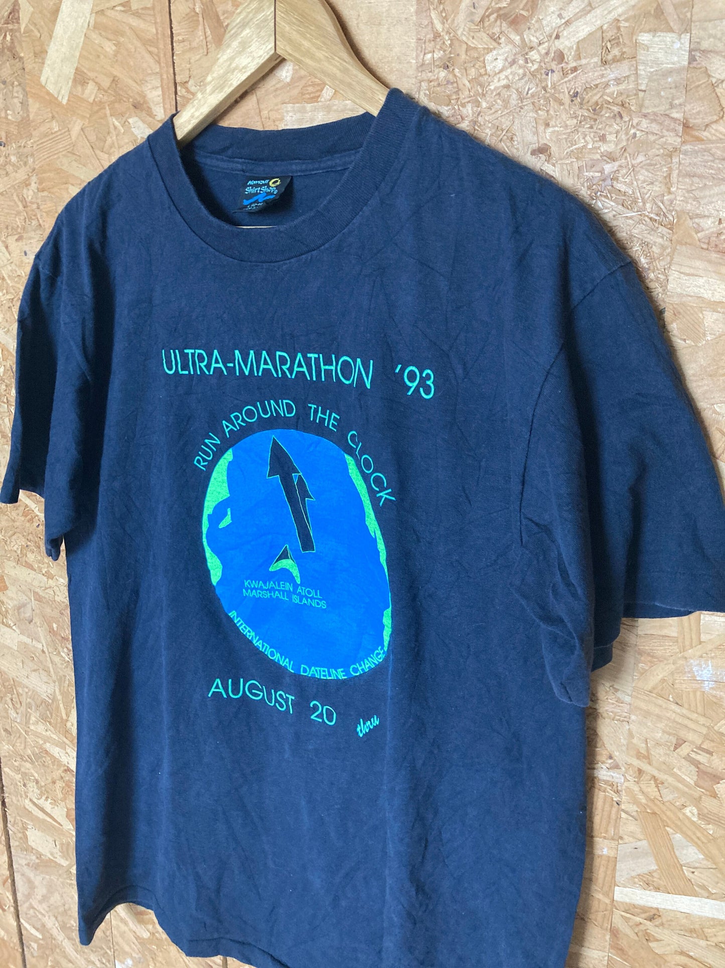 Vintage 93 black Ultra Marathon run round the clock USA Atol Islands quirky souvenir single stitch t-shirt size large