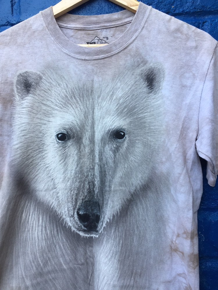 Vintage beige nature animal scene polar bear tie dye t-shirt by The Mountain size small