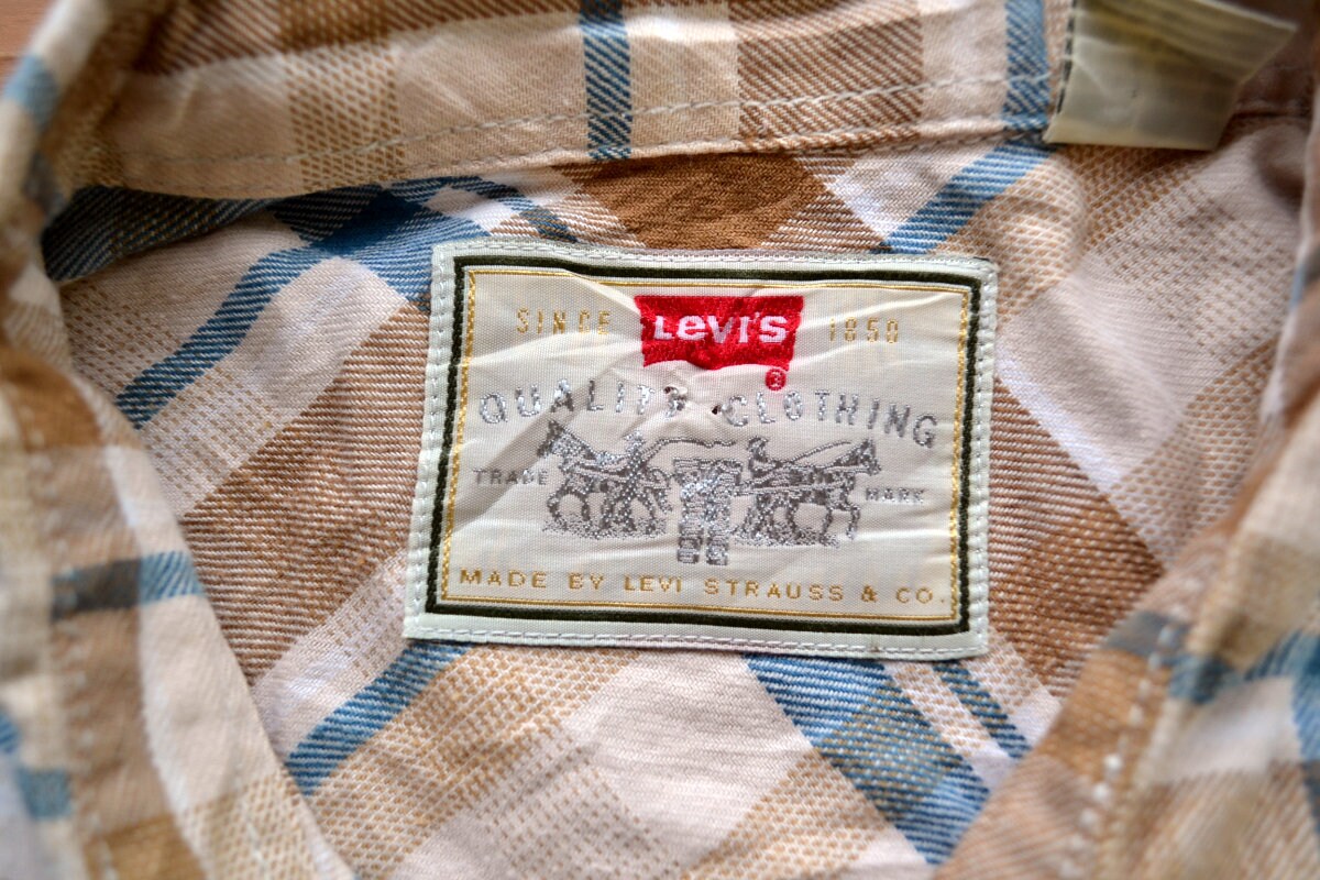 Vintage 90s beige blue large check heavy cotton shirt by Levis size large