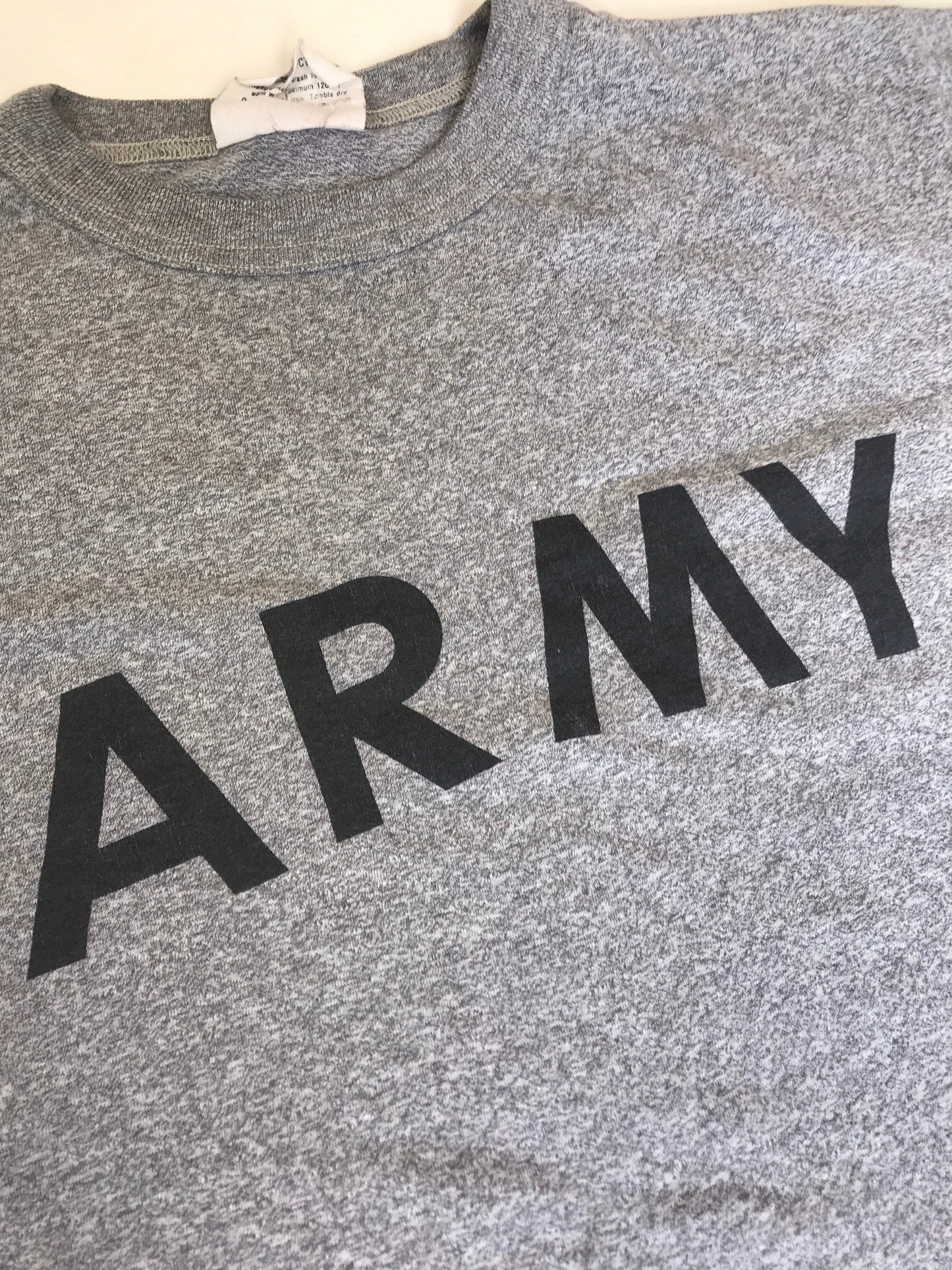 Vintage 80s USA army issue physical training heather grey t-shirt size medium AHG05