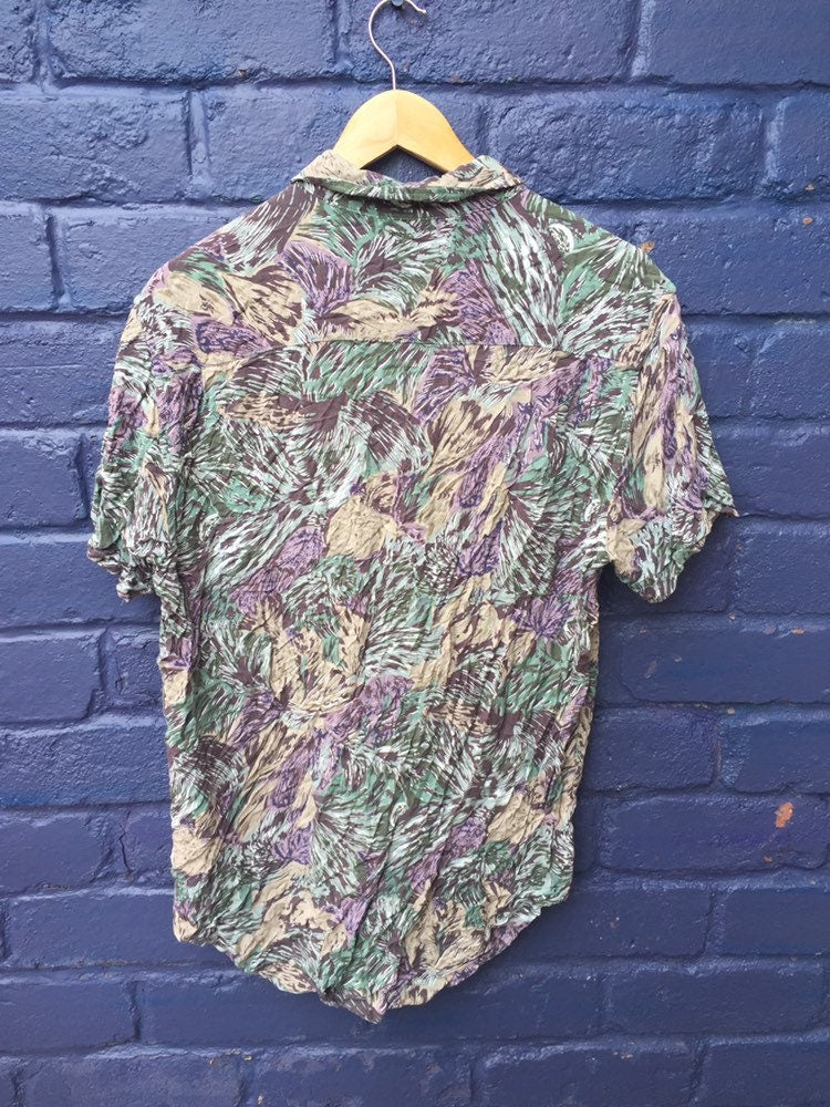 Vintage 90s floral abstract palm leaf hibiscus botanical purple grey green hawaiian party beach shirt size medium