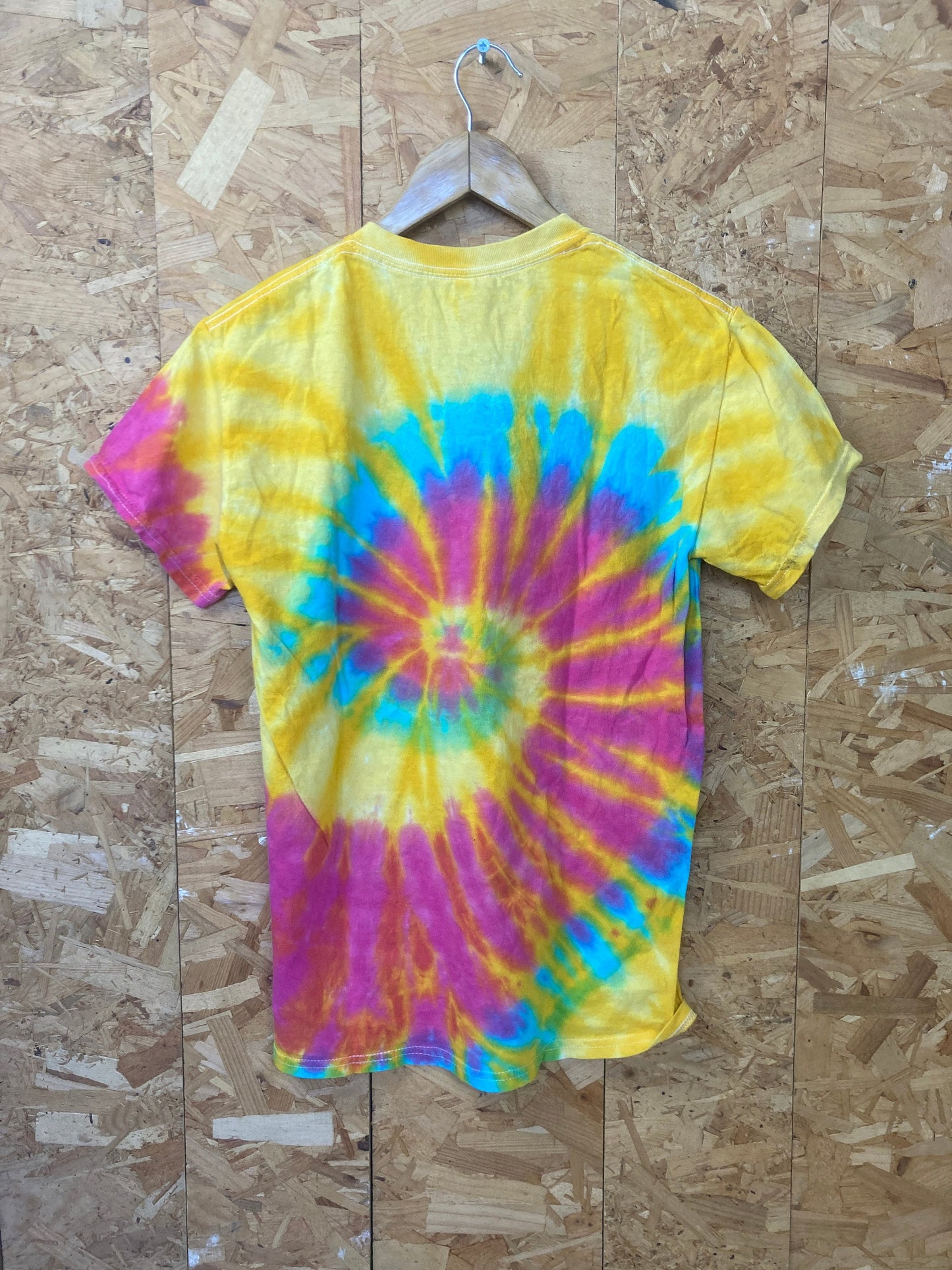 Vintage 90s McQuaid Invitational Rochester New York USA pink yellow blue rainbow tie dye souvenir festival t-shirt size small