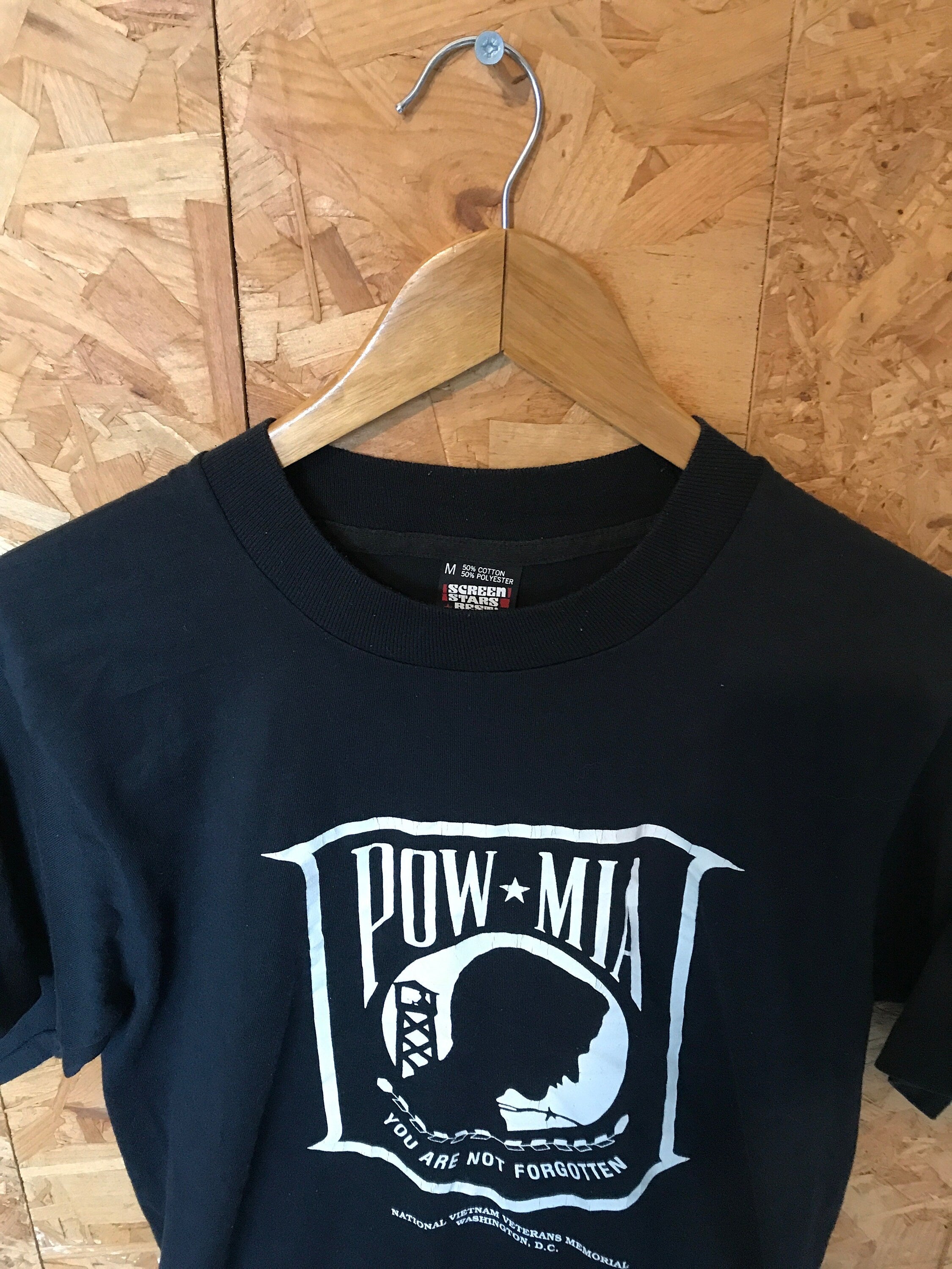 Vintage 90s MIA POW missing in action prisoners of war memorial USA black souvenir t-shirt size medium