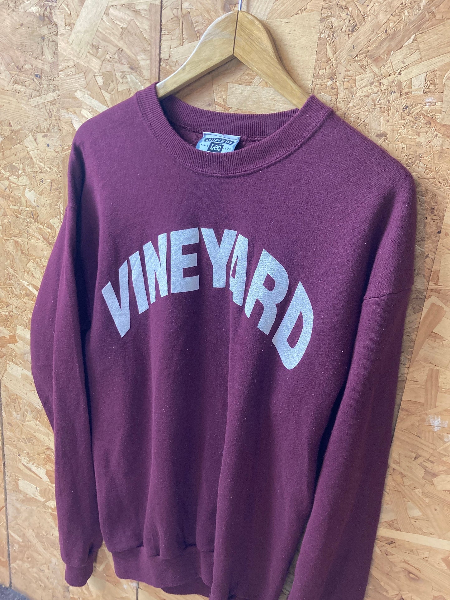 Vintage 90s maroon burgundy Vineyard crew neck sweater size large by Lee