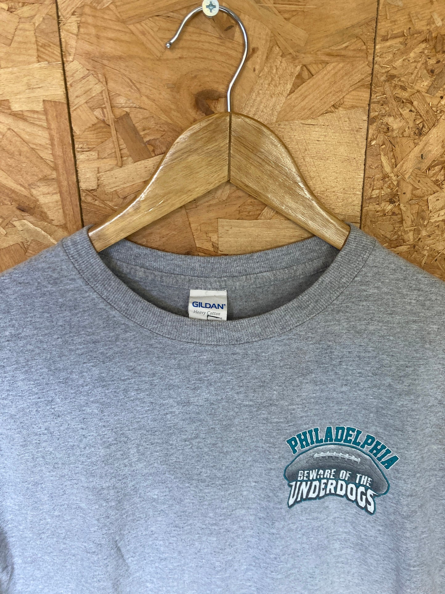 Vintage Y2K Philadelphia Underdogs USA football team souvenir grey marl t-shirt size medium