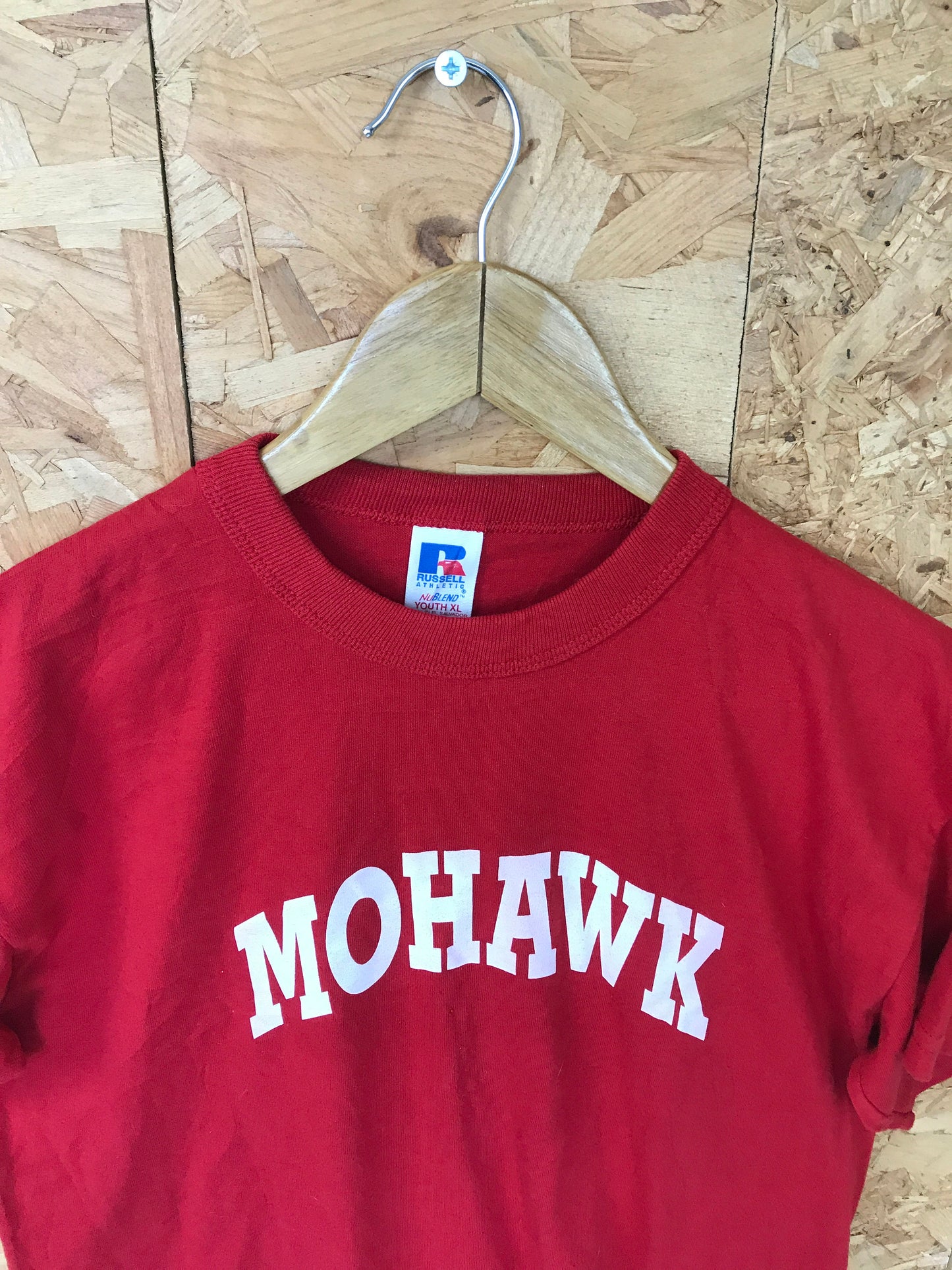 Vintage 90s Mohawk number 12 funny souvenir quirky college team red USA t-shirt size small