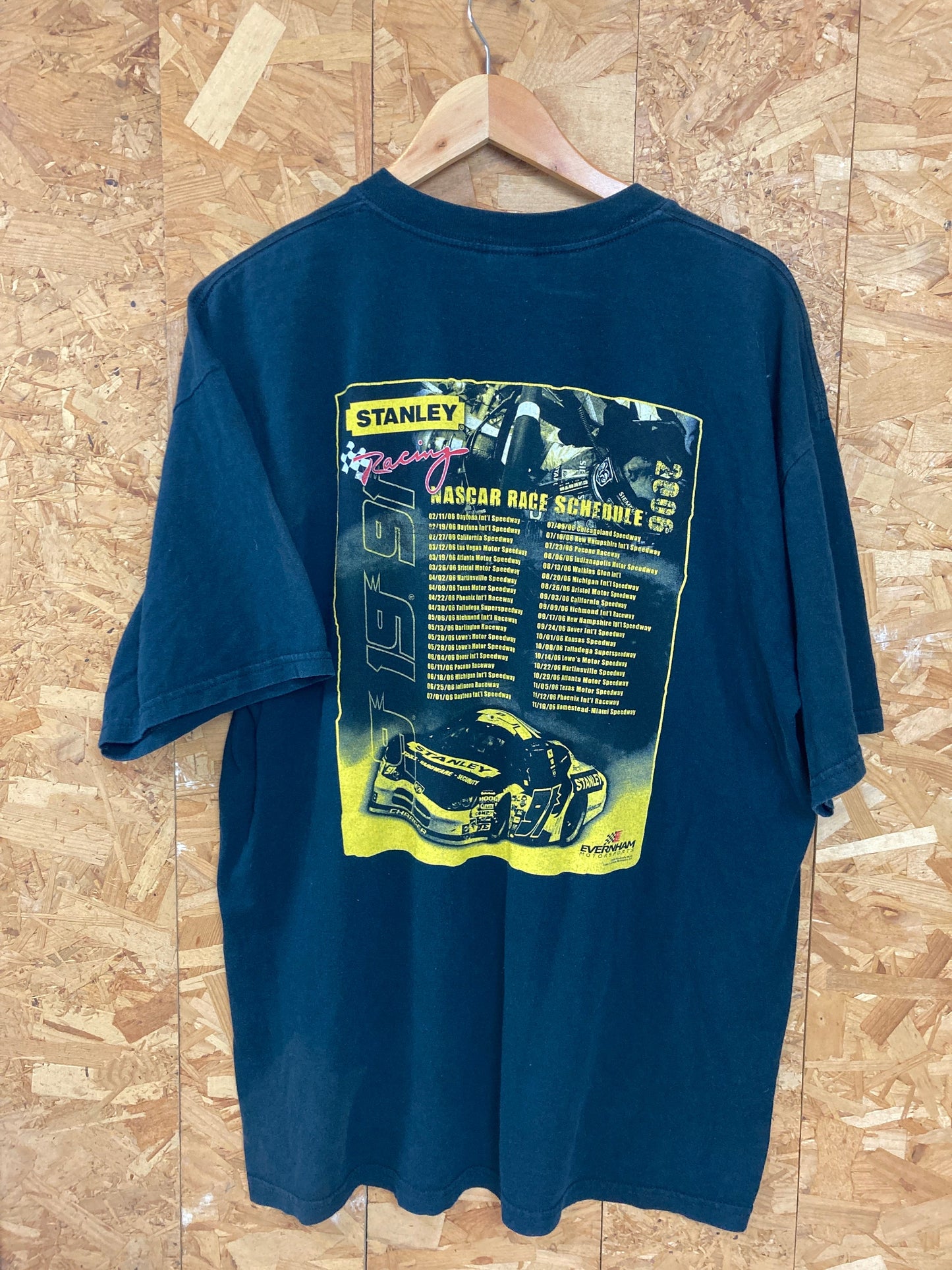 Vintage Y2K Stanley racing team dodge charger NASCAR black yellow souvenir t-shirt size XL