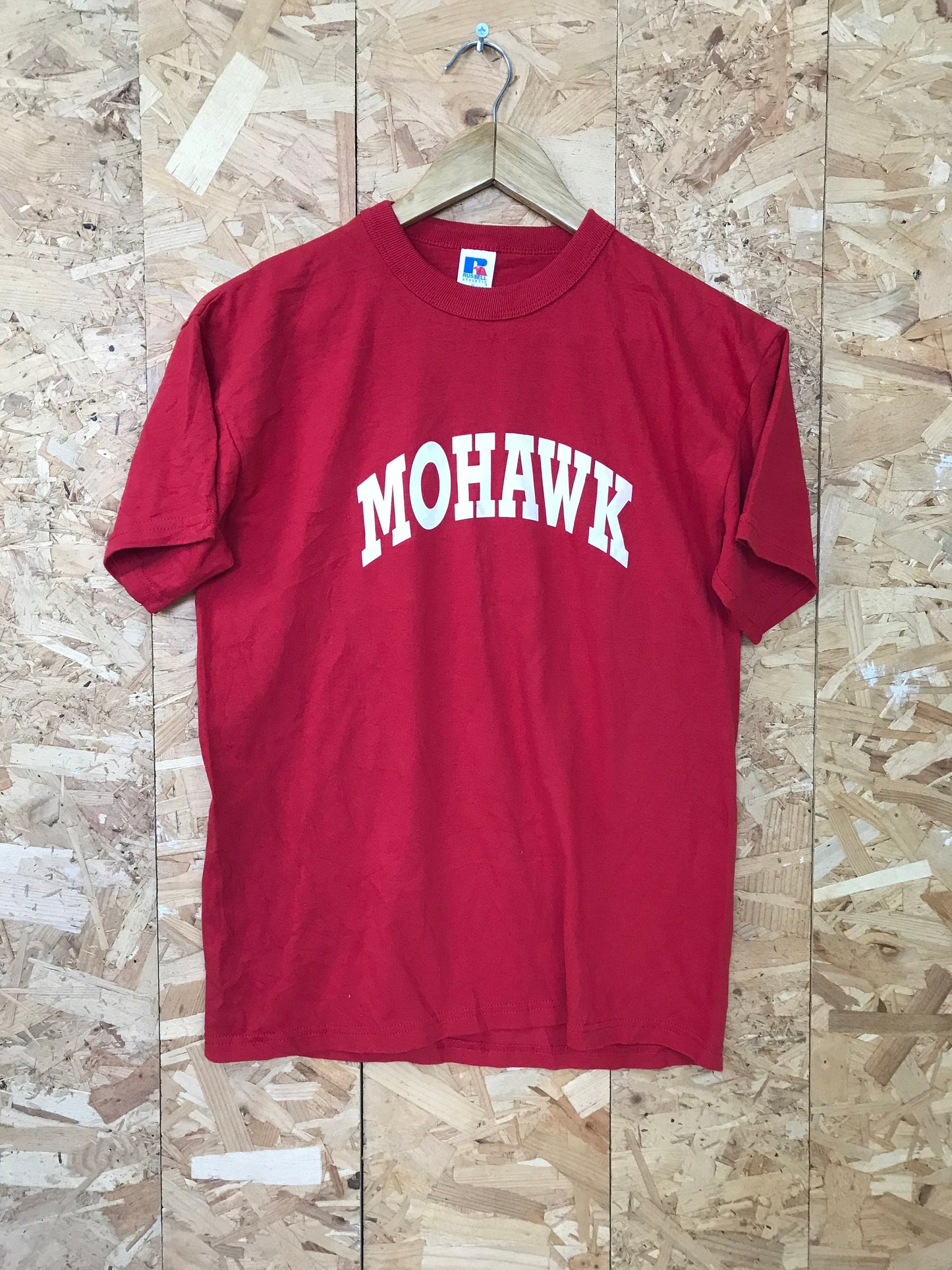 Vintage 90s Mohawk number 12 funny souvenir quirky college team red USA t-shirt size small