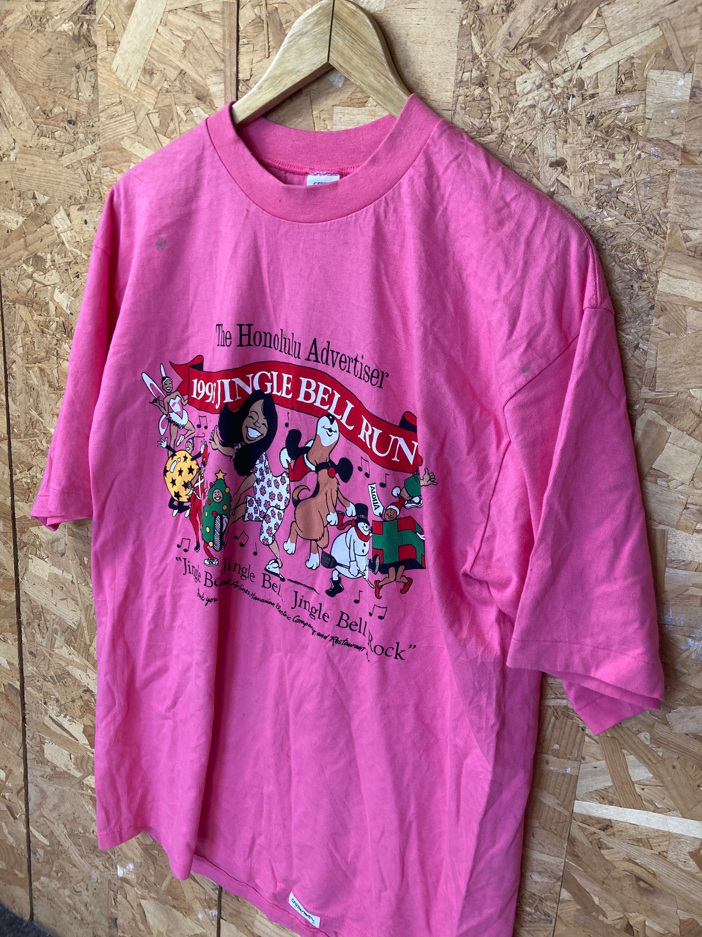 Vintage 90s USA Honolulu Jingle Bell Fun Run souvenir pink t-shirt size large