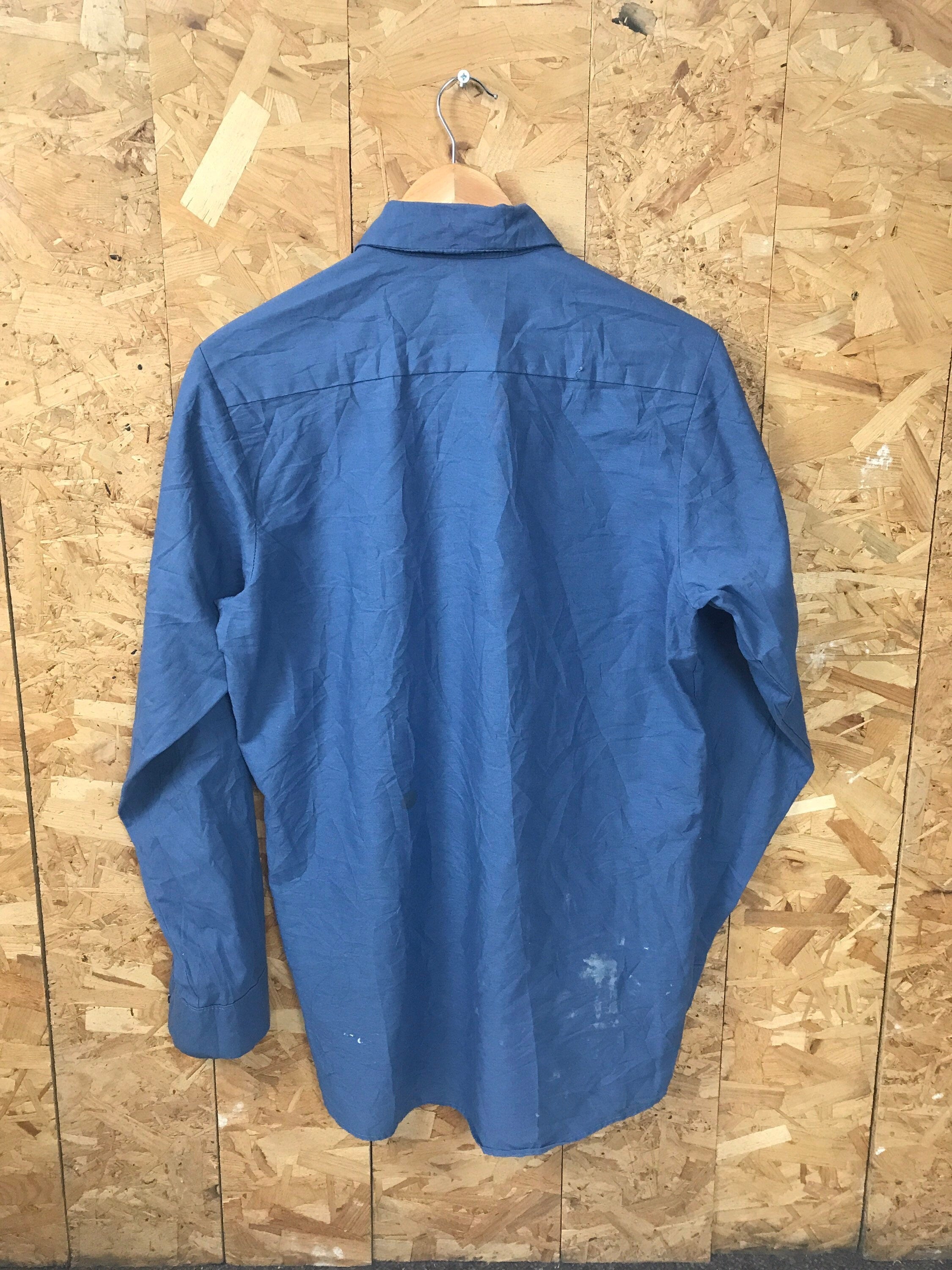 Vintage 80s USA distressed blue chore workwear workers shirt Nick city of punta gorda name badge By Redkap size medium