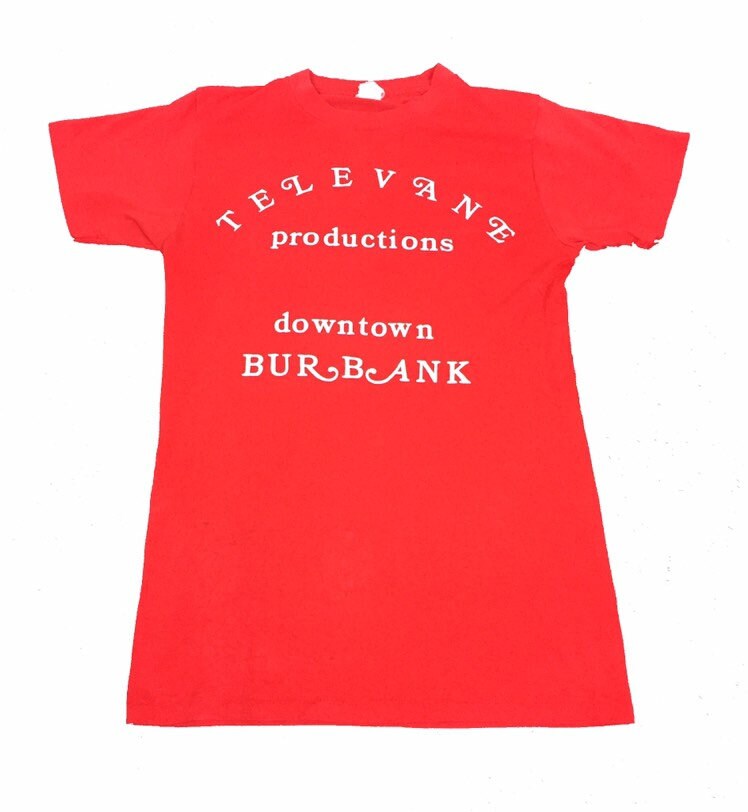 Vintage 80s red Televane Productions downtown Burbank TV crew USA souvenir t shirt size small