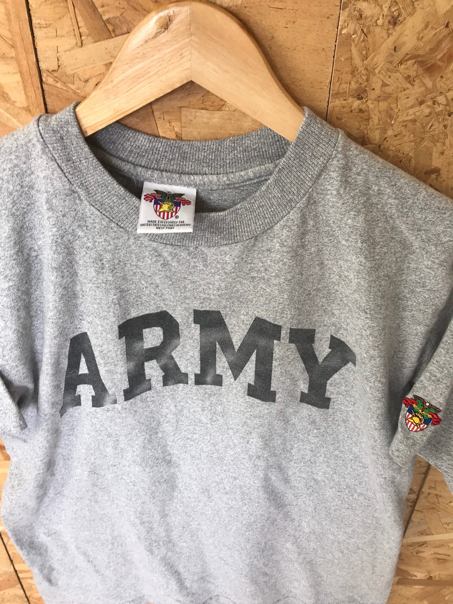 Vintage 80s USA army issue physical training heather grey t-shirt size medium West Point academy AHG