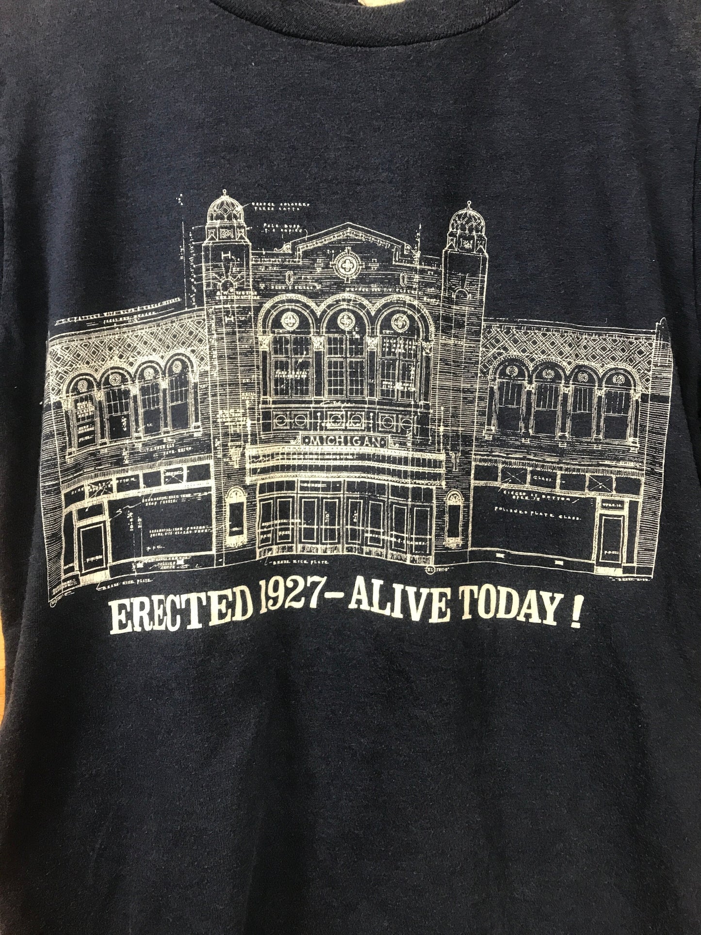 Vintage 80s Quirky Erected in 1927 Michigan Ann Arbor Theatre Building design souvenir USA blue t-shirt size small