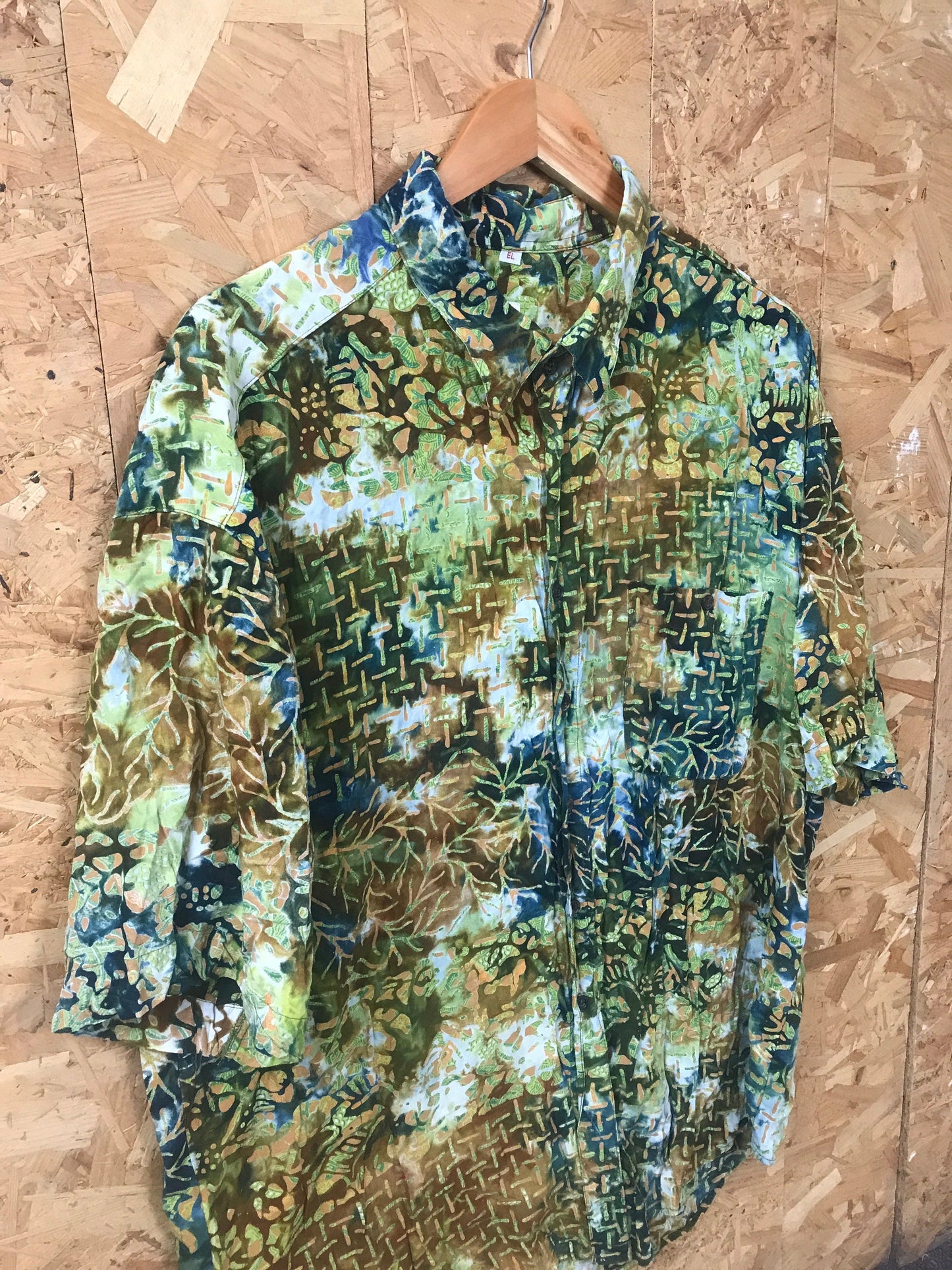 Vintage 90s mens ugly grungy green brown wax print batik ethnic style abstract pattern short sleeve summer party shirt size large