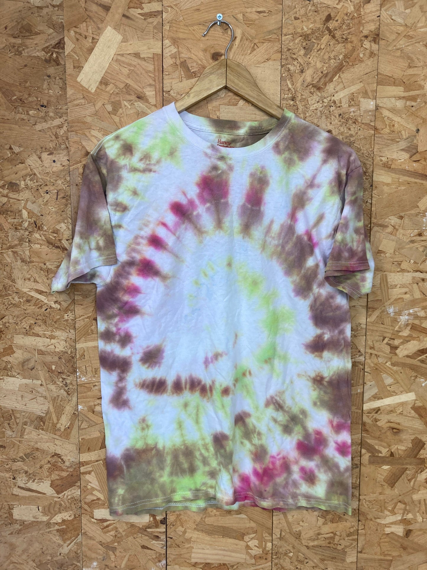 Vintage 90s tie dye grungy green pink and huge swirling pattern USA school trippy psychedelic rave t-shirt size medium