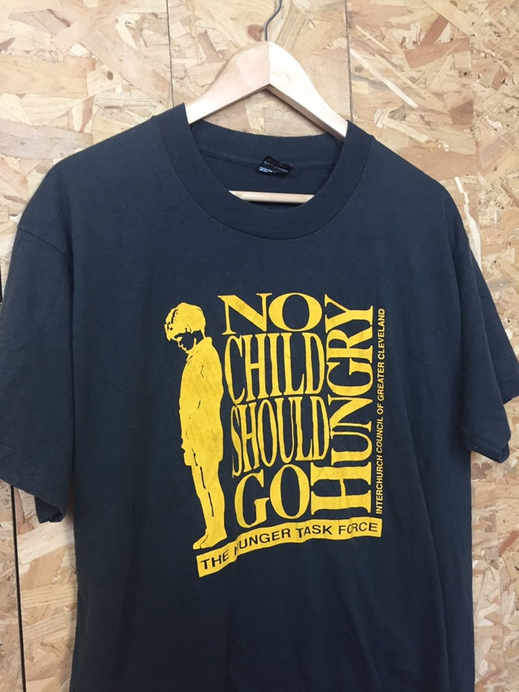 Vintage 90s Cleveland hunger task force faded black & yellow t shirt size XL
