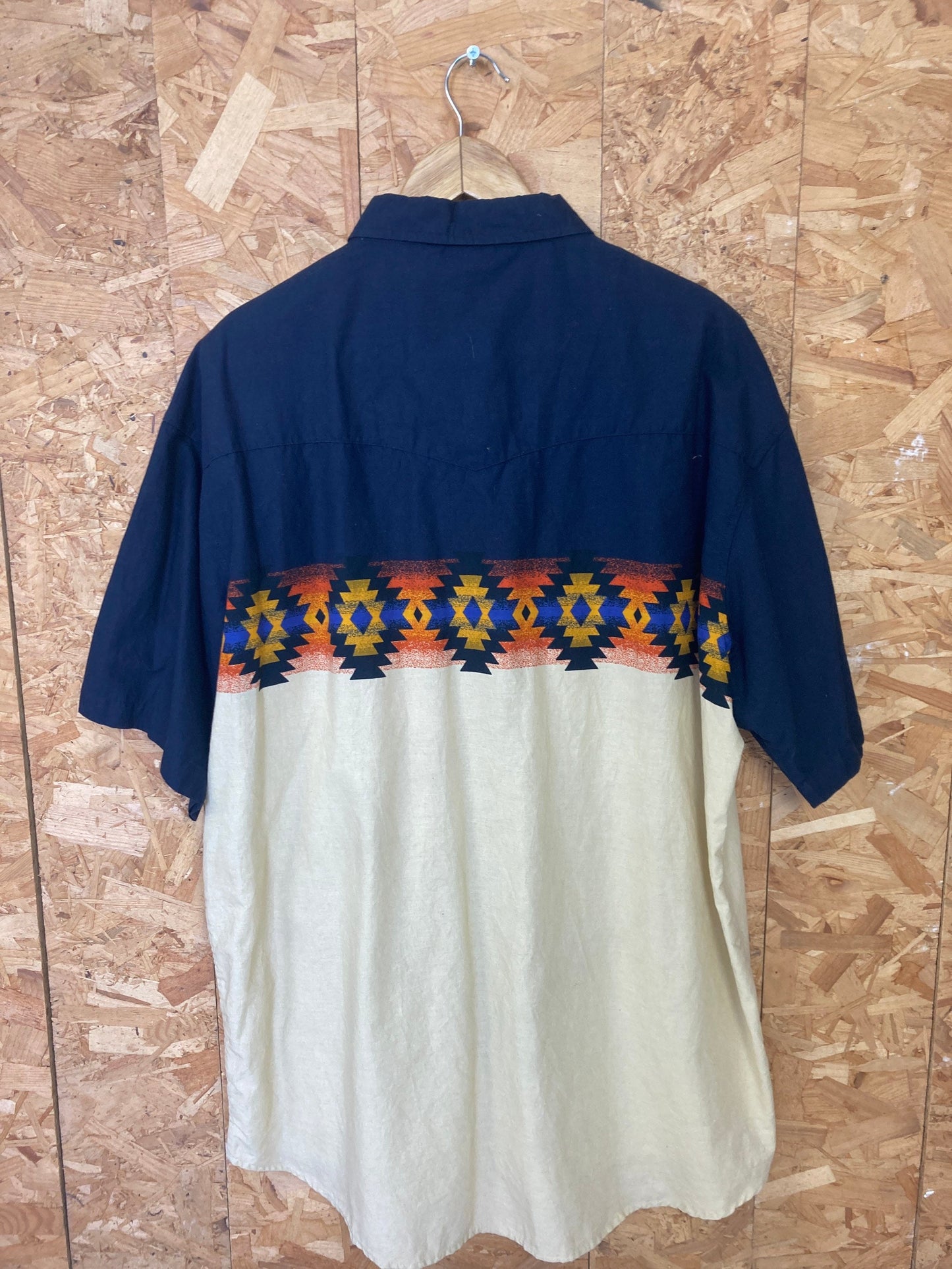 Vintage 00s Rustler by Wrangler Aztec Navajo diamond pattern navy blue beige orange short sleeve cotton shirt size XL