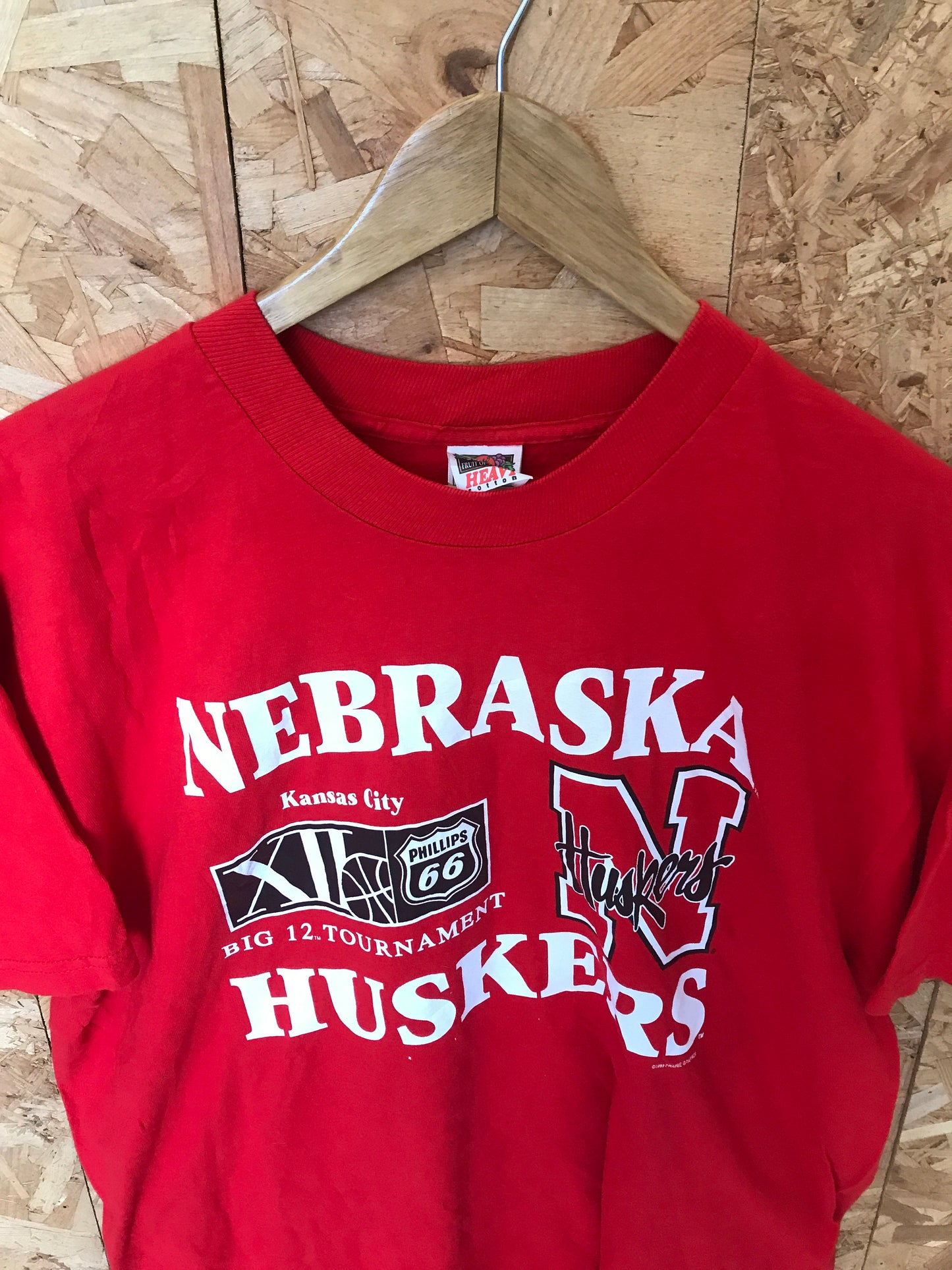 Vintage 90s Nebraska Huskers Football Team Tournament souvenir quirky red USA t-shirt size XL