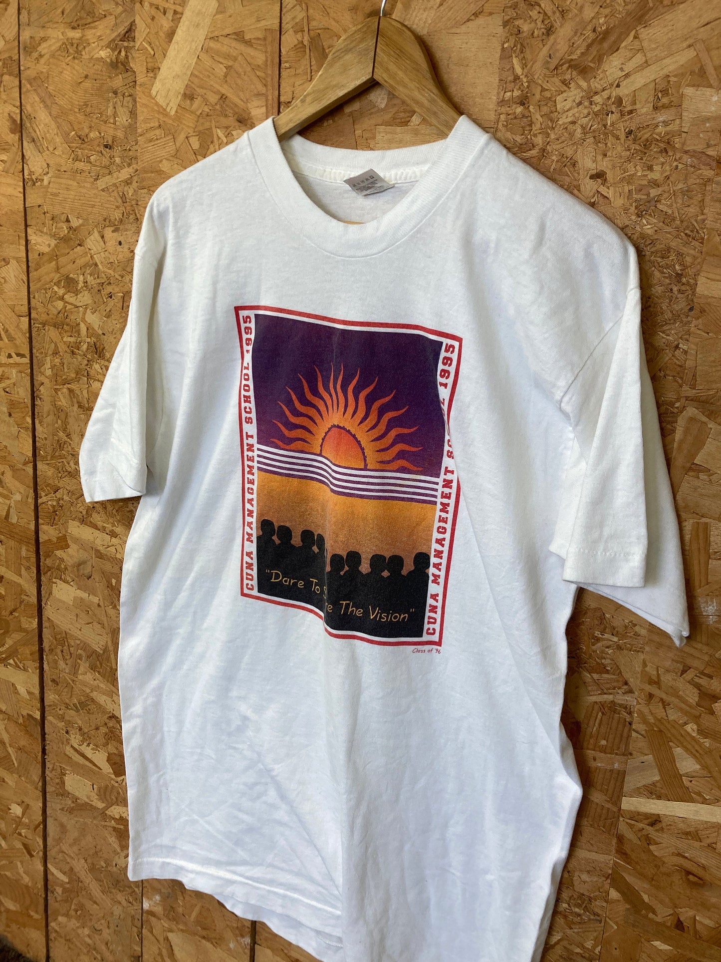 Vintage 90s Cuna Management School class of 96’ USA souvenir white single stitch t shirt size large