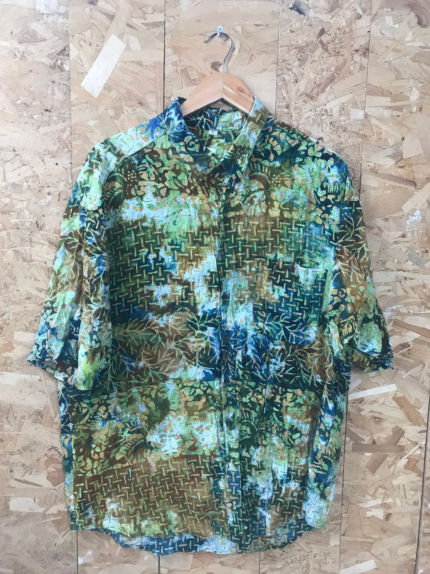 Vintage 90s mens ugly grungy green brown wax print batik ethnic style abstract pattern short sleeve summer party shirt size large