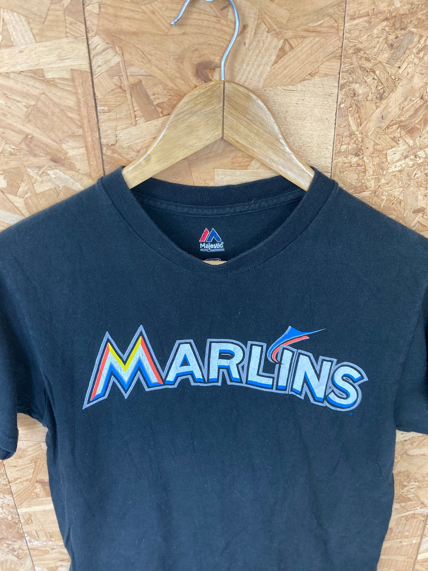 Vintage 90s Miami Marlins baseball number 2 USA black souvenir t-shirt size small by Majestic