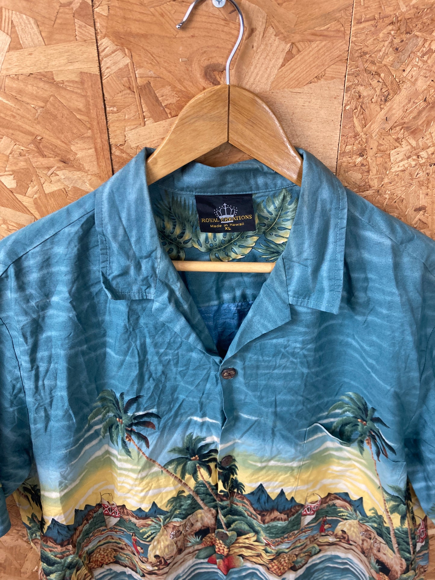 Vintage 90s blue green Hawaiian beach scene eccentric party shirt size XL