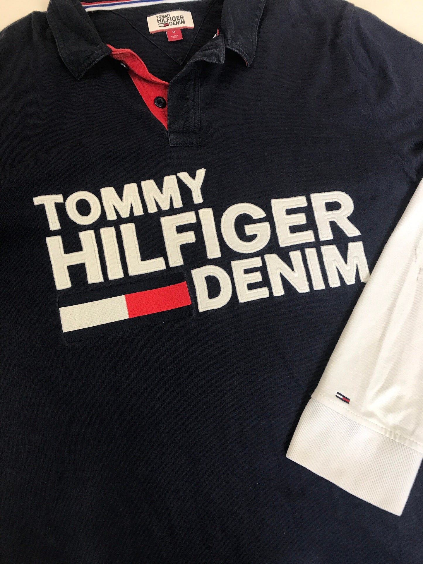 Vintage Y2K Tommy Hilfiger Spell out navy blue white long sleeve polo shirt/sweater size medium