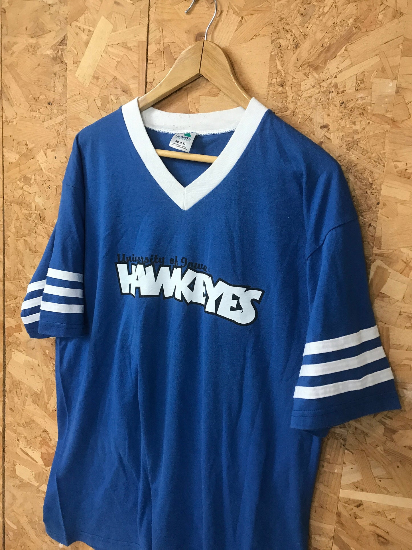 Vintage 90s Iowa Hawkeyes college varsity team football v-neck USA blue t-shirt size XL