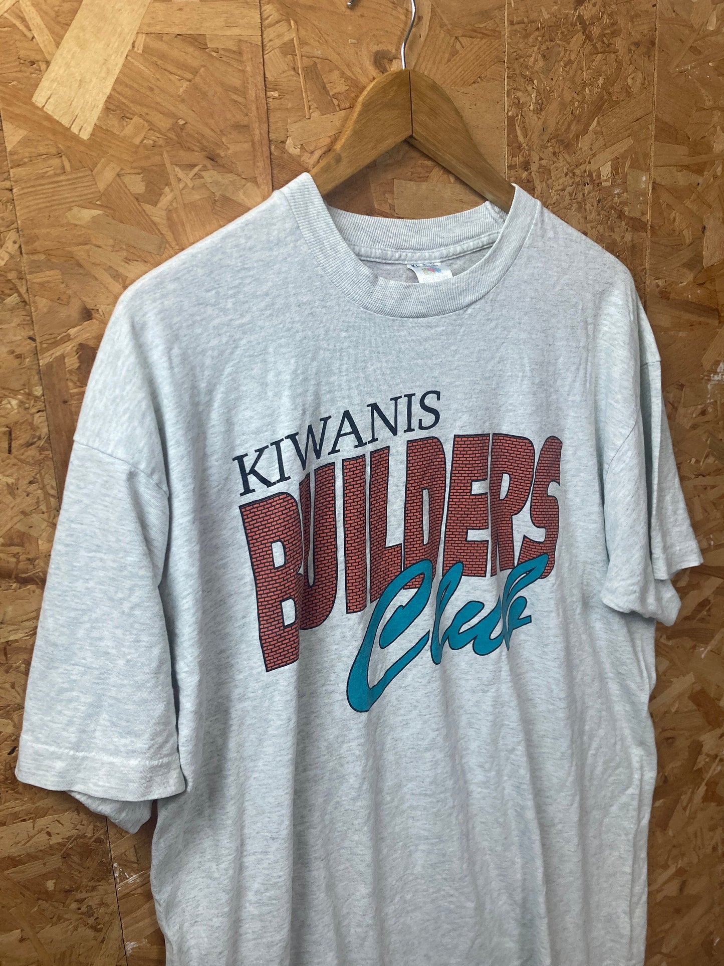 Vintage 90s quirky Kiwanis Builders Club USA souvenir light grey marl oversized single stitch t-shirt size XL