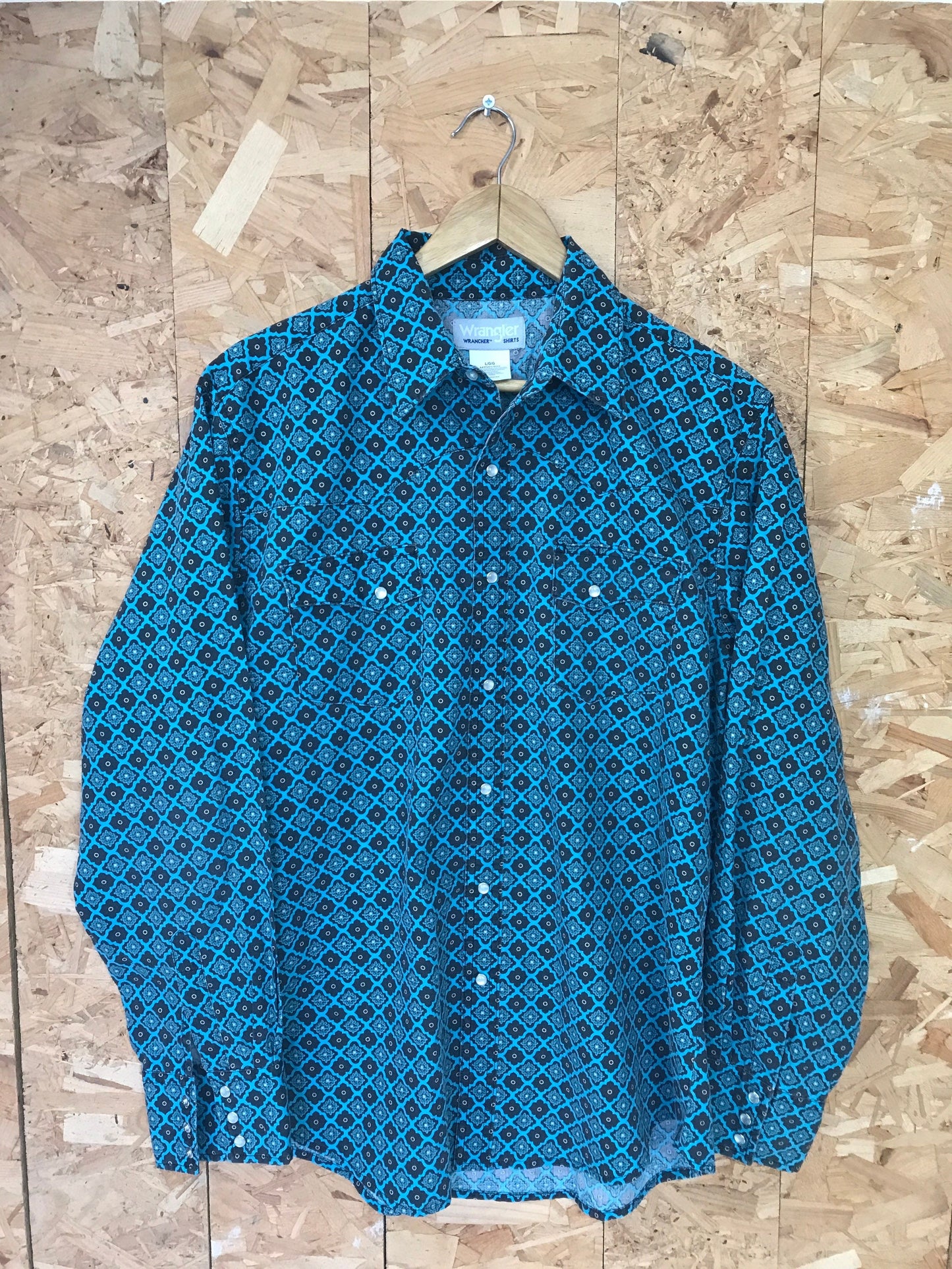 Vintage 90s Wrangler black green geometric paisley toile pattern cowboy rodeo line dancing shirt size large