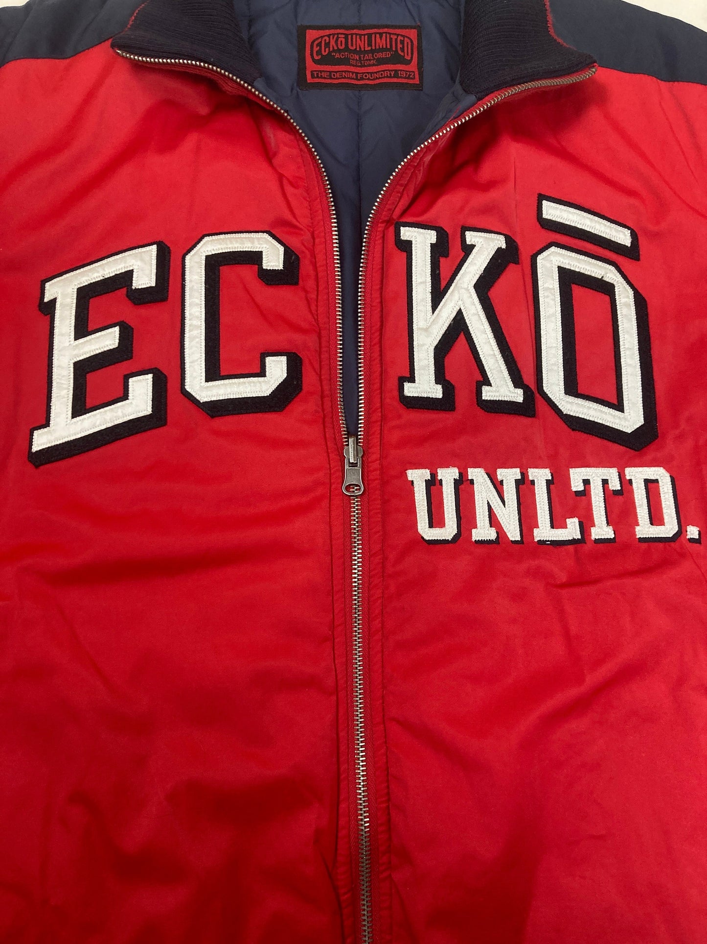 Vintage Ecko Unltd red black spell out heavy duty bomber style zip jacket size XL