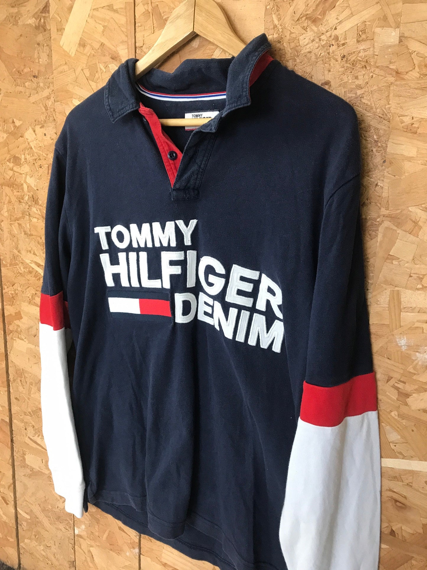 Vintage Y2K Tommy Hilfiger Spell out navy blue white long sleeve polo shirt/sweater size medium