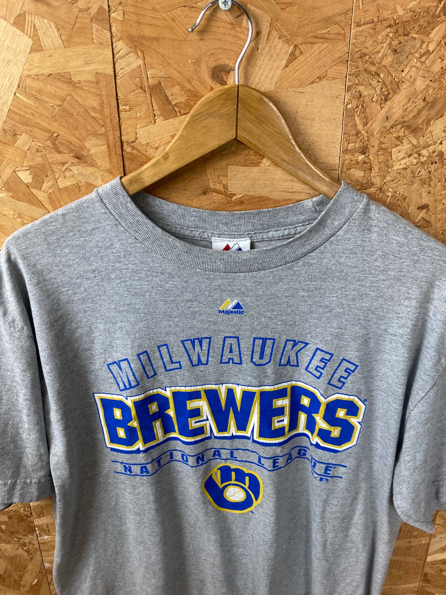 Vintage Y2K Milwaukee Brewers national league grey t-shirt size XL