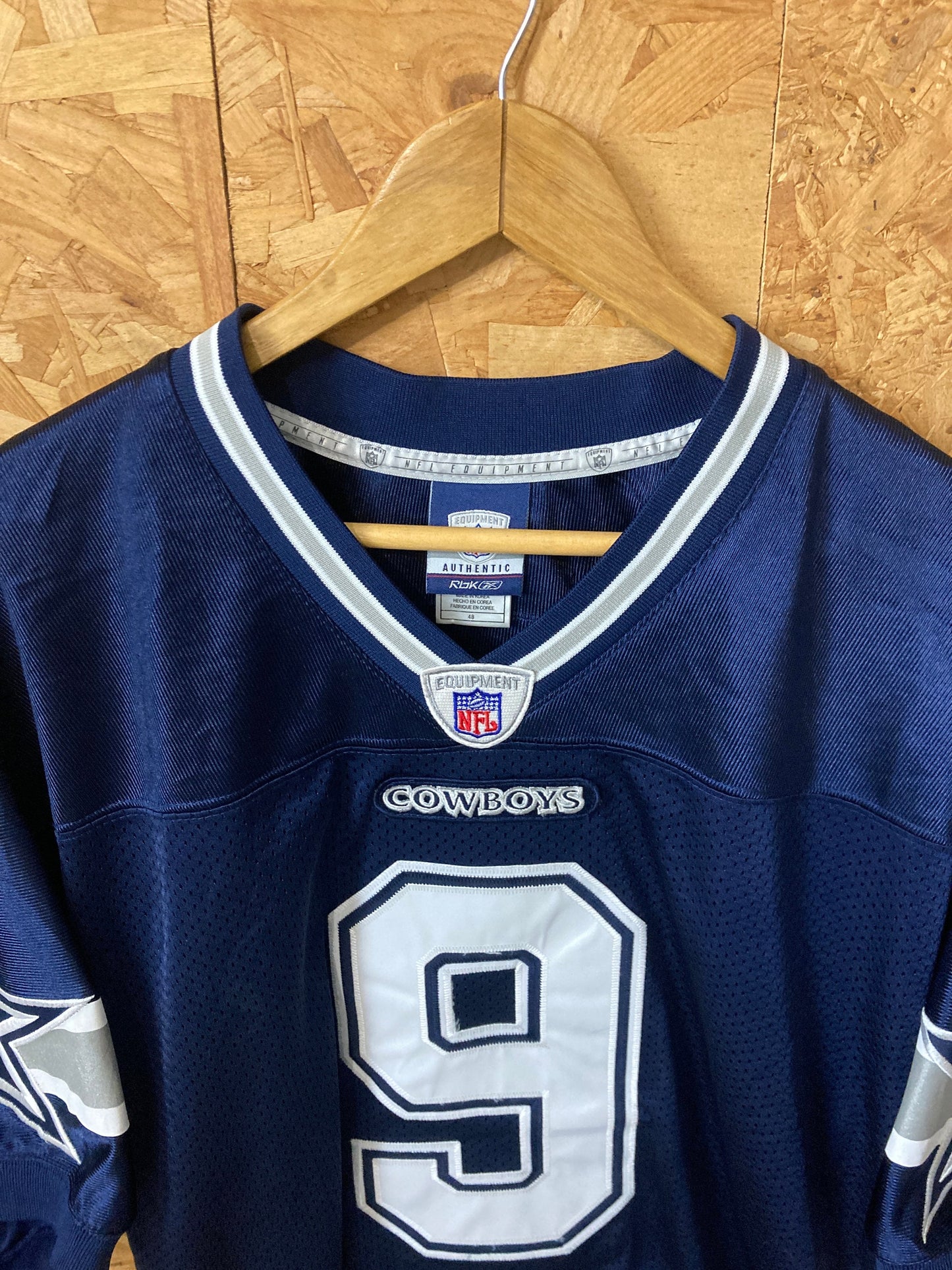 Vintage USA NFL Dallas Cowboys Tony Romo football player jersey by Reebok nfl players size 48 large