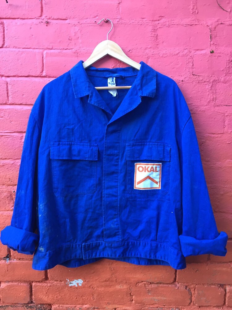 Vintage 80s mid blue workers chore herringbone cotton distressed and paint stained button jacket siz