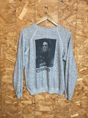 Vintage 80s quirky grey Elizabeth 1st print sweater size medium by Hanes