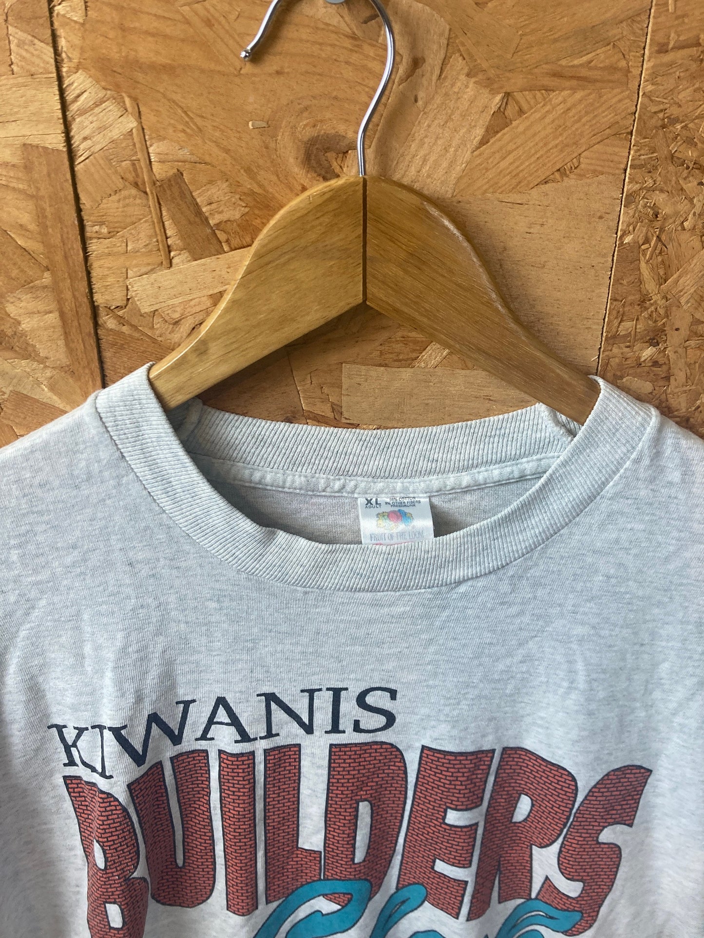 Vintage 90s quirky Kiwanis Builders Club USA souvenir light grey marl oversized single stitch t-shirt size XL