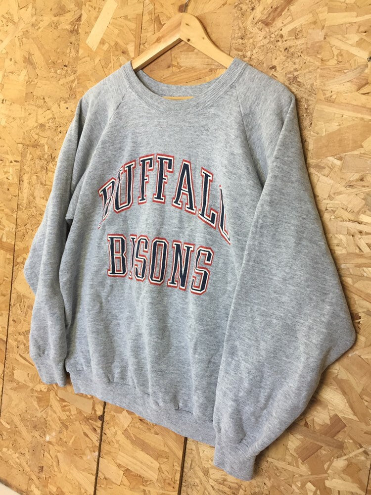 Vintage 90s USA college varsity team Buffalo Bisons grey crew neck sweater size XL on fruit of the loom size XL