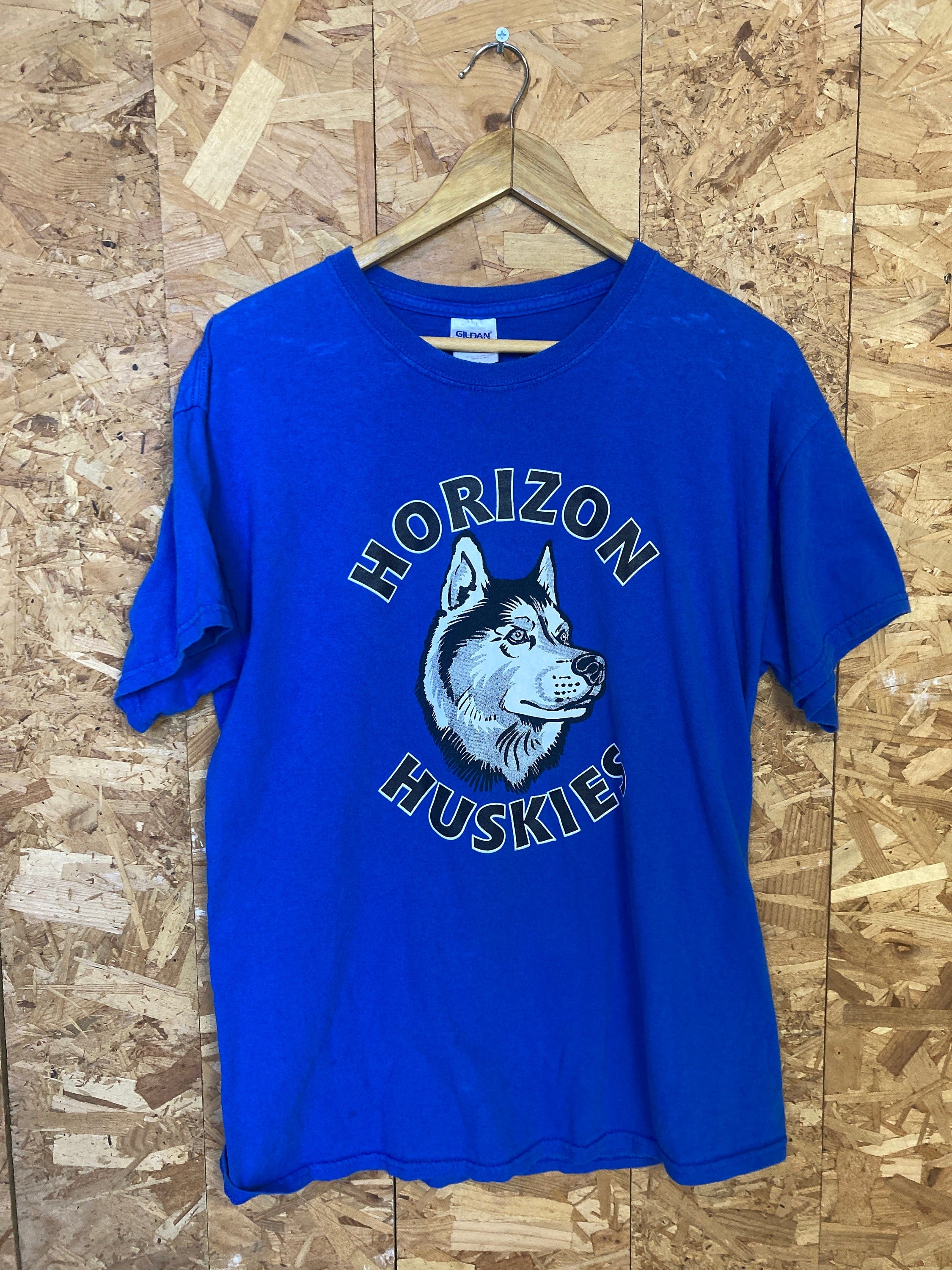 Vintage Y2K blue Horizon Huskies dog print t-shirt size large