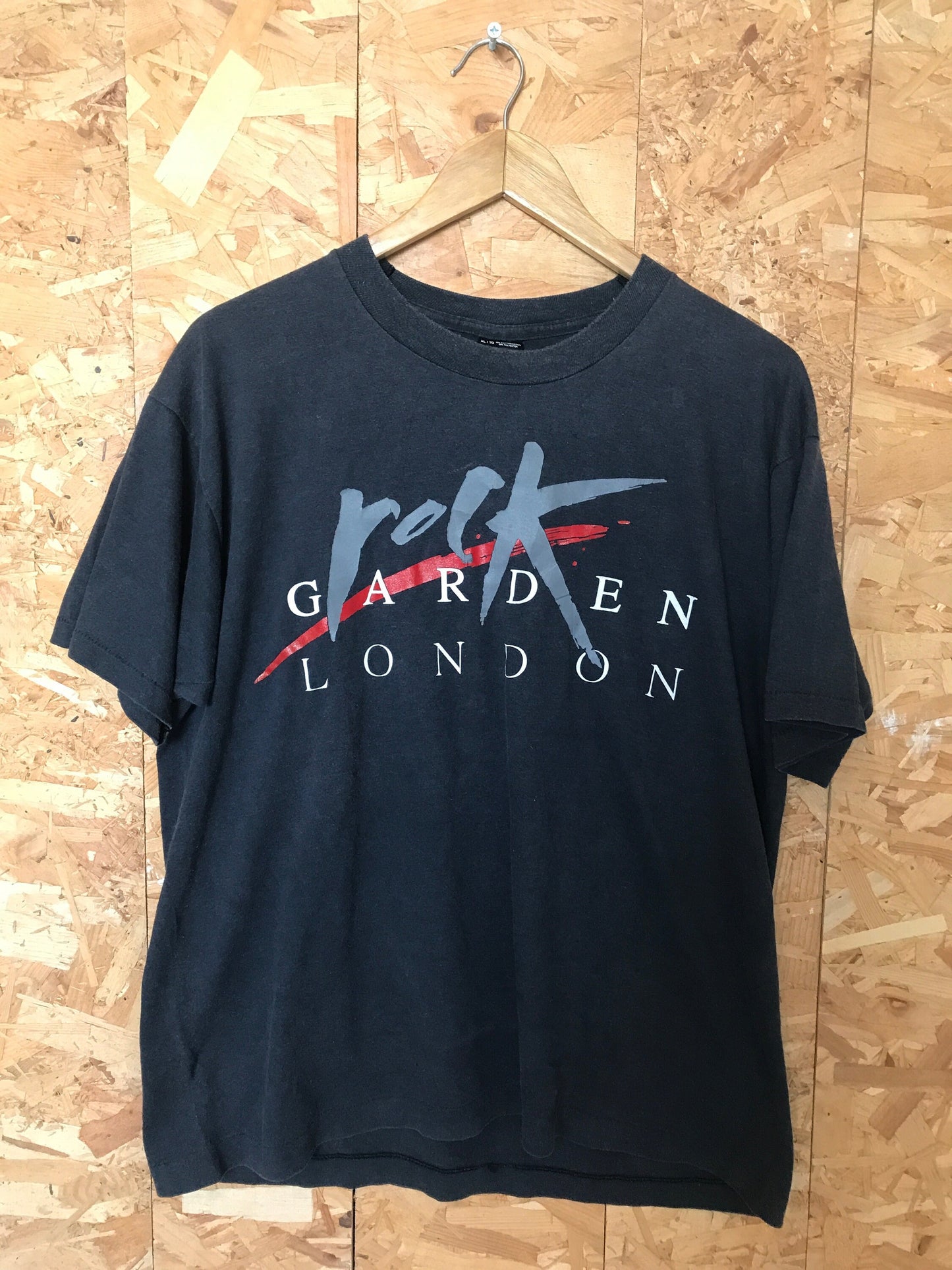 Vintage 90&#39;s Rock Garden London faded grungy black souvenir t-shirt size XL by ScreenStars