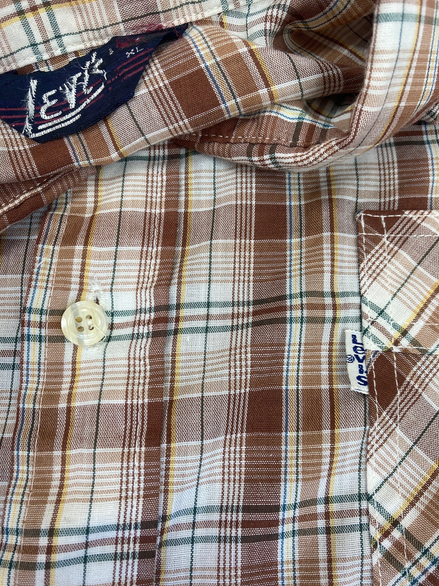 Vintage 80s Levis beige brown green light cotton check plaid shirt size XL