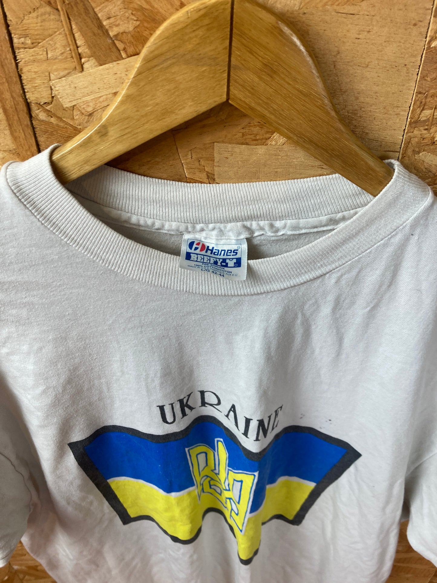 Vintage 90s Ukraine flag single stitch white souvenir t-shirt size large