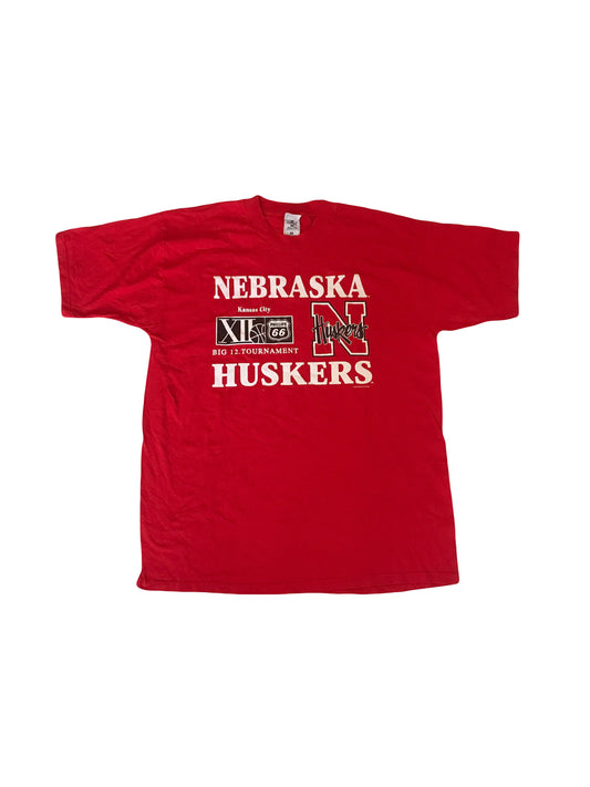 Vintage 90s Nebraska Huskers Football Team Tournament souvenir quirky red USA t-shirt size XL