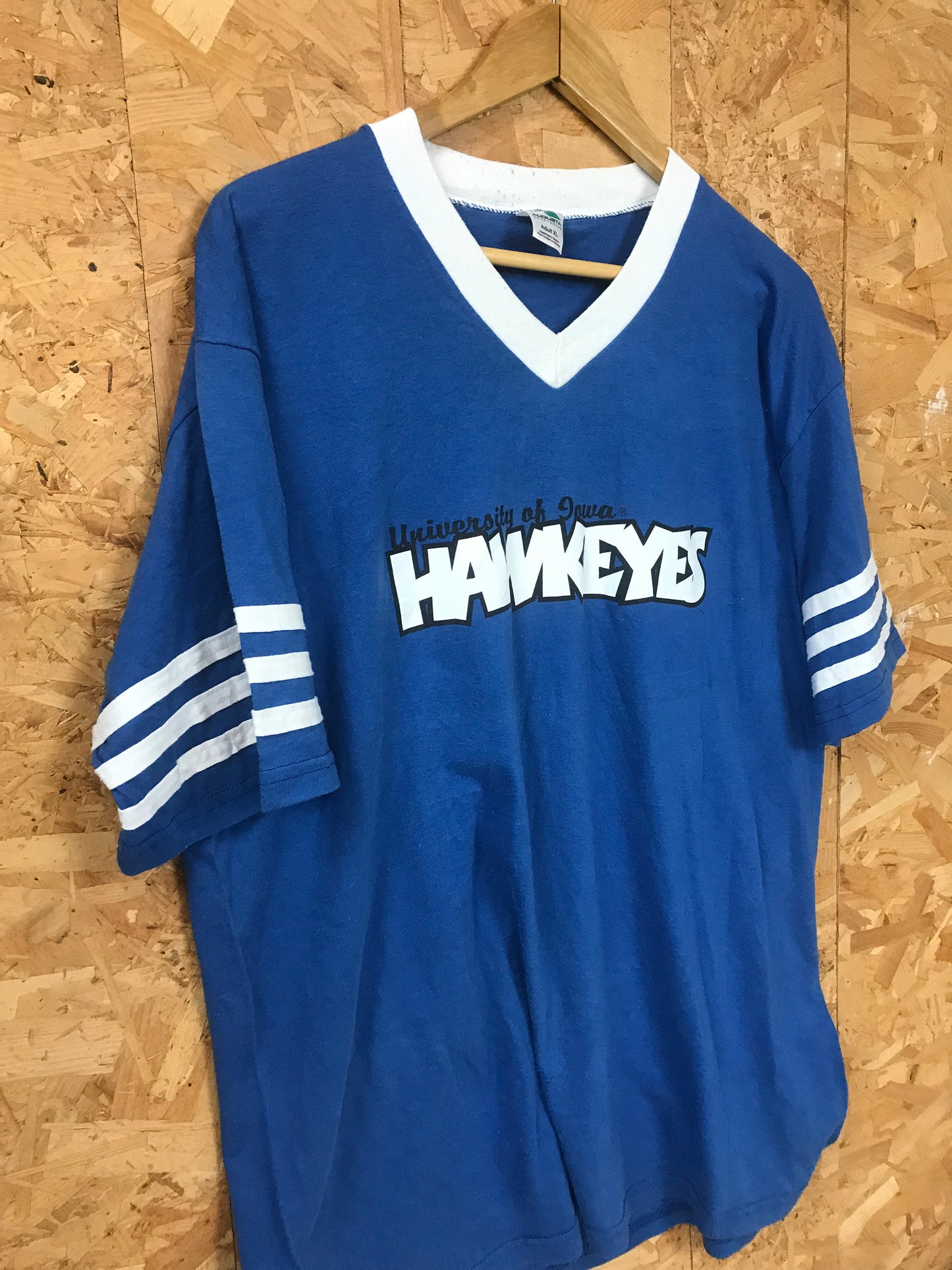 Vintage 90s Iowa Hawkeyes college varsity team football v-neck USA blue t-shirt size XL