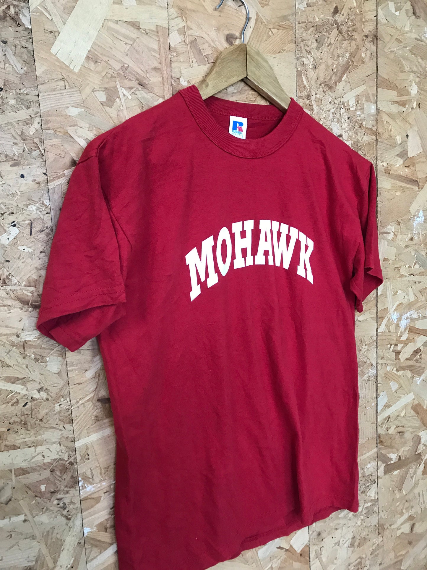 Vintage 90s Mohawk number 12 funny souvenir quirky college team red USA t-shirt size small